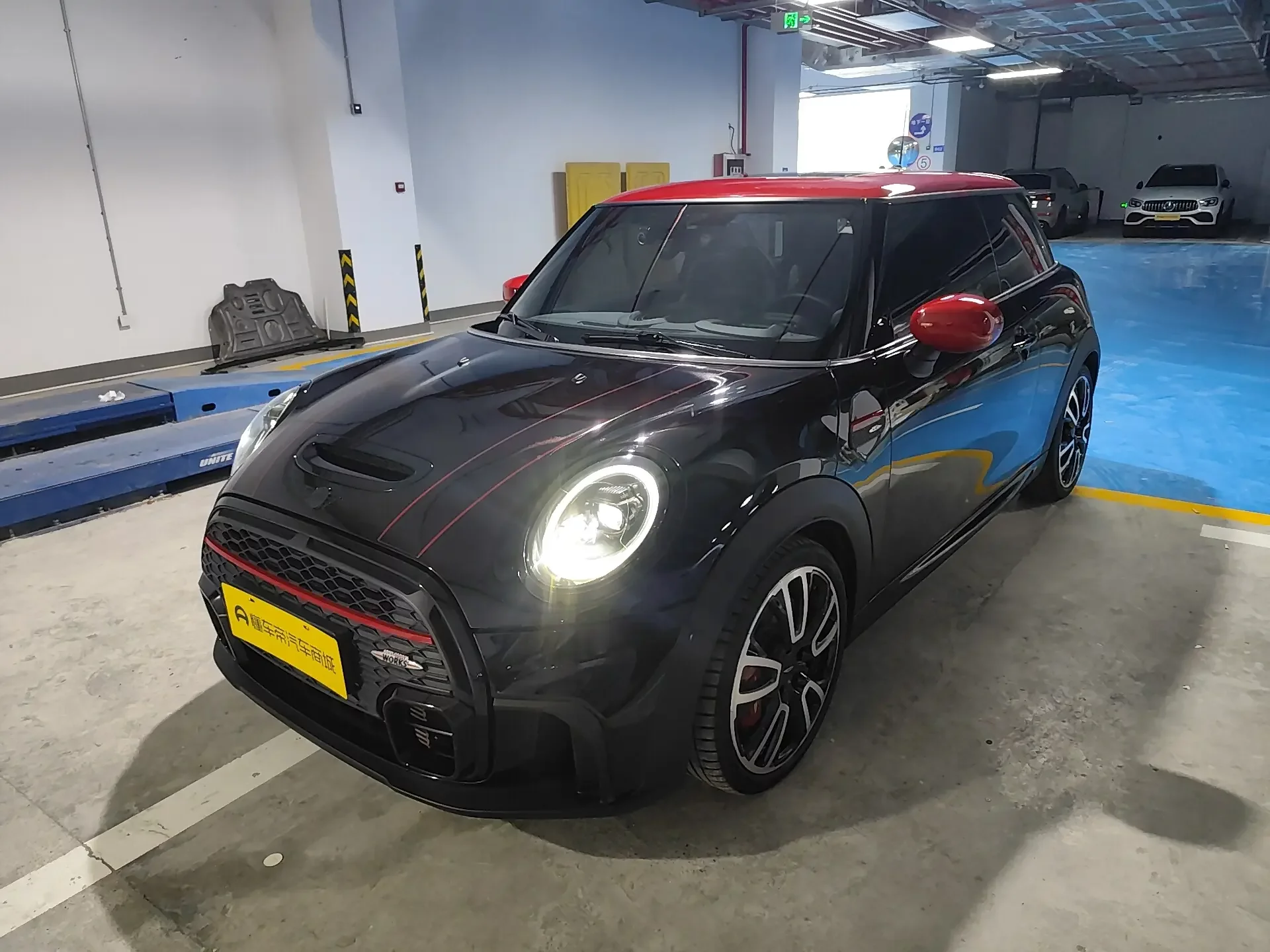 MINI JCW
