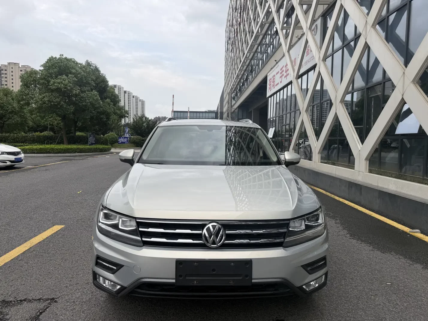 Volkswagen Tiguan L