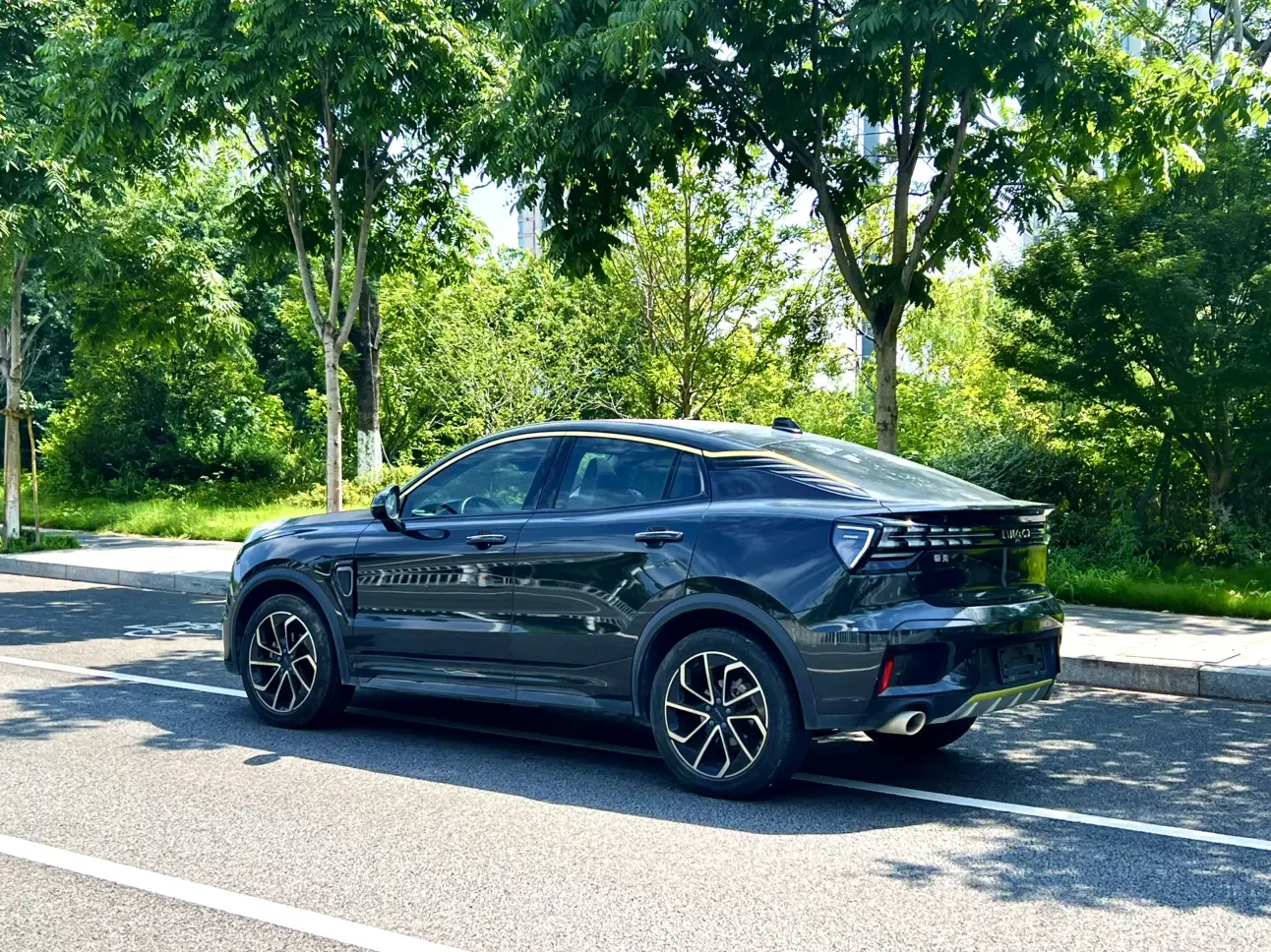 Lynk & Co 05