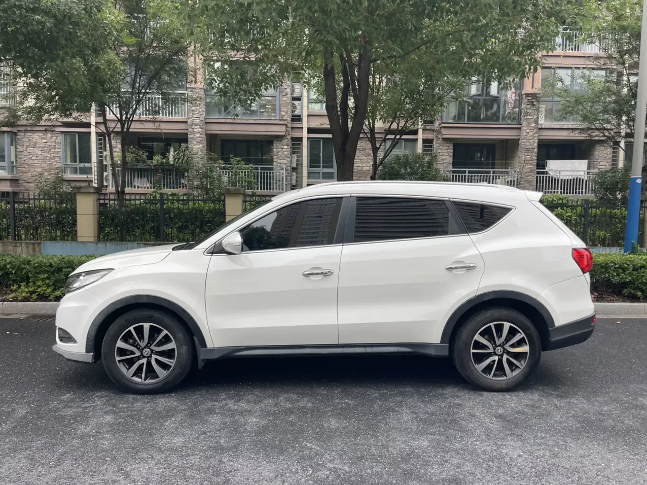 Dongfeng Fengon 580