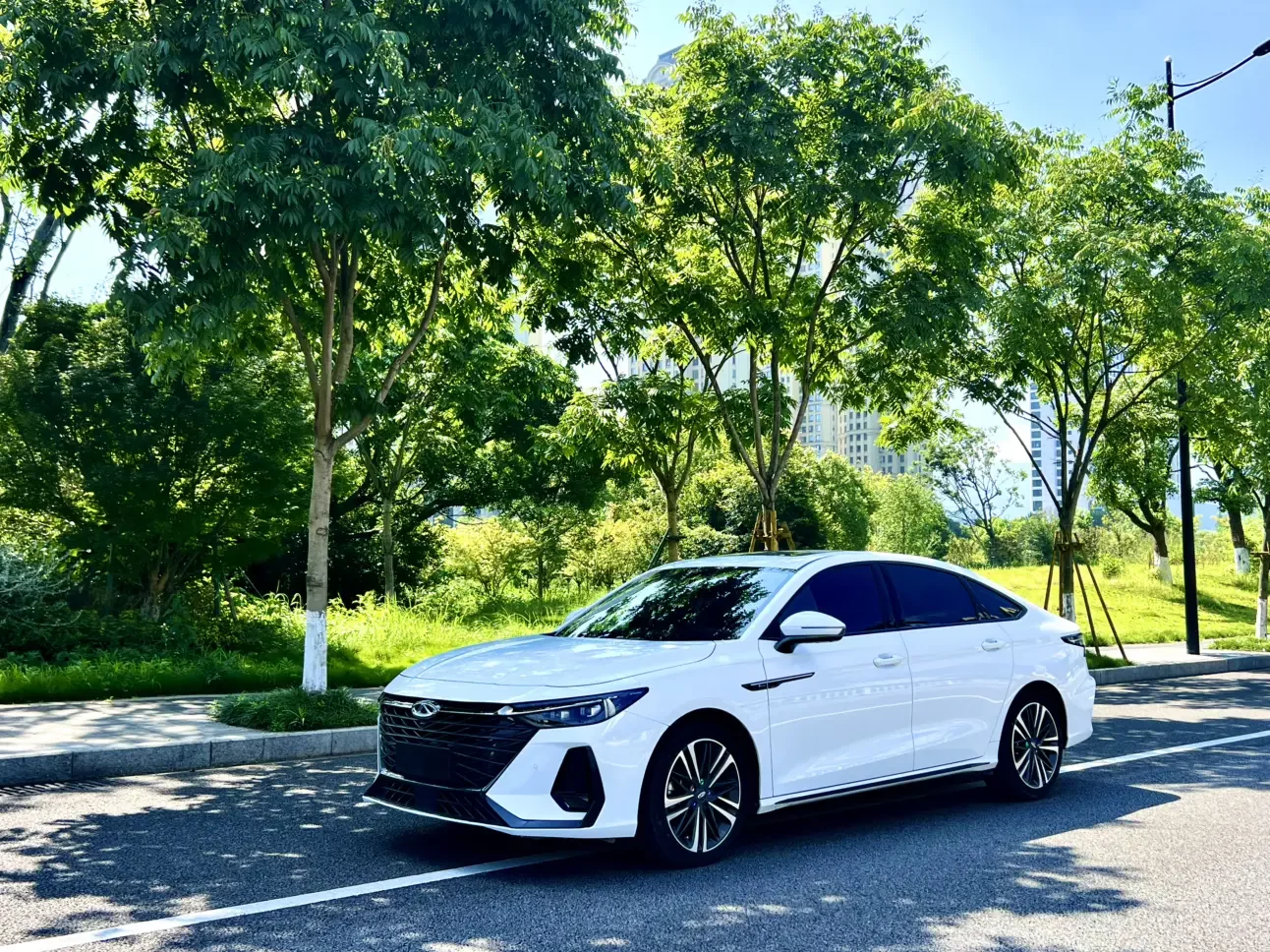 Chery Arrizo 8