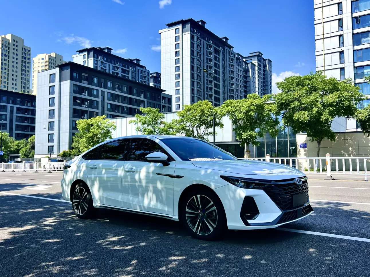 Chery Arrizo 8