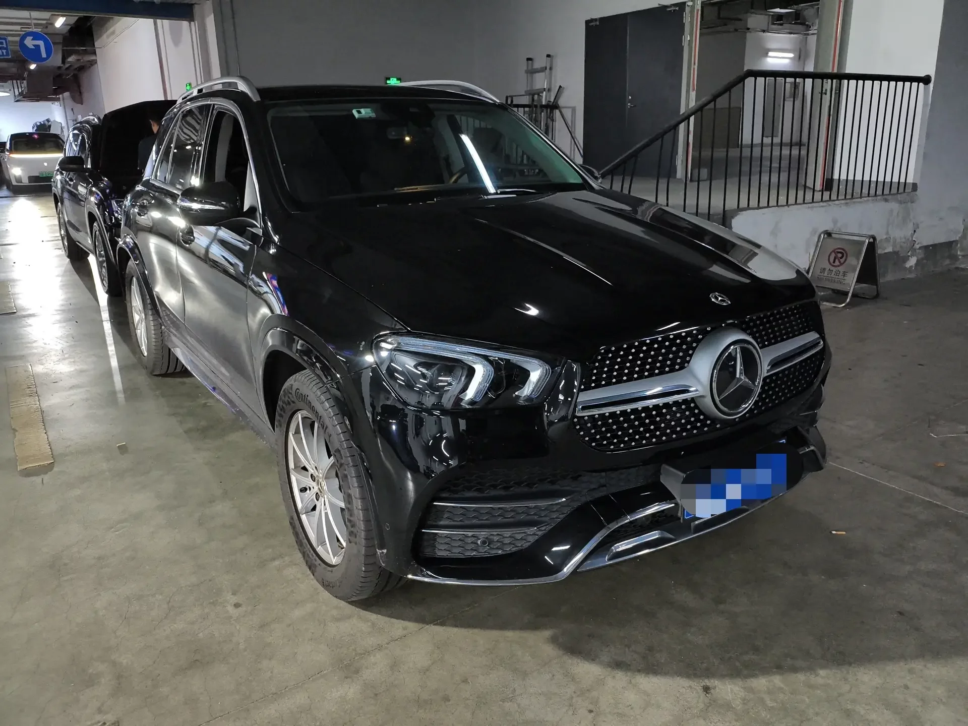 Mercedes-Benz GLE (Imported)