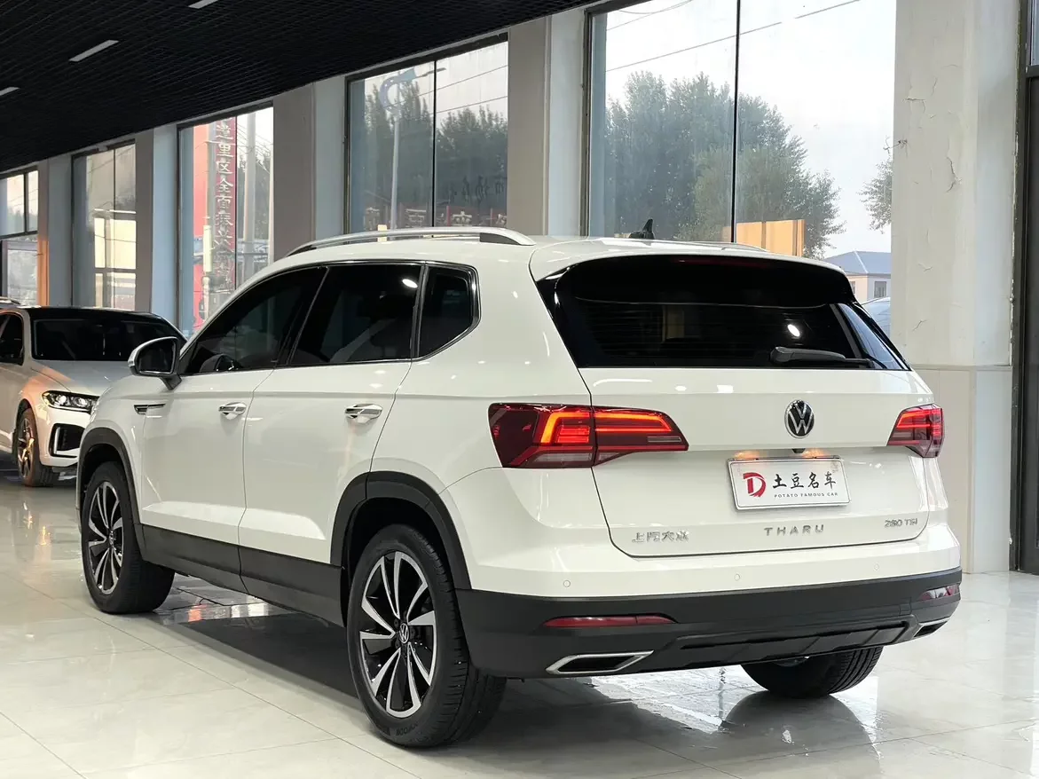 Volkswagen Tharu