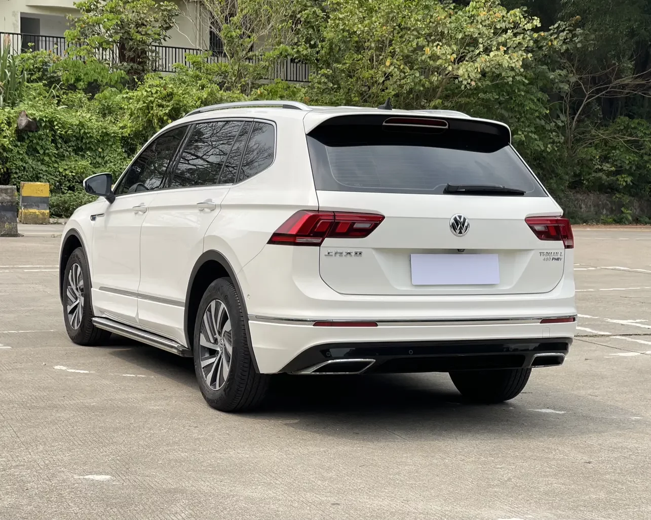 Volkswagen Tiguan L PHEV