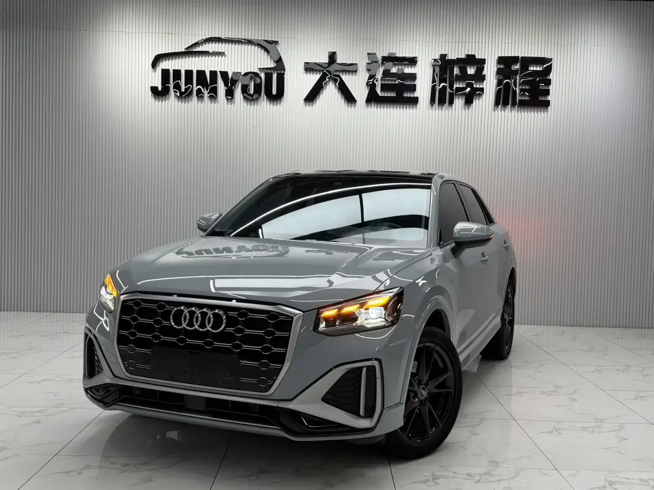 Audi Q2L