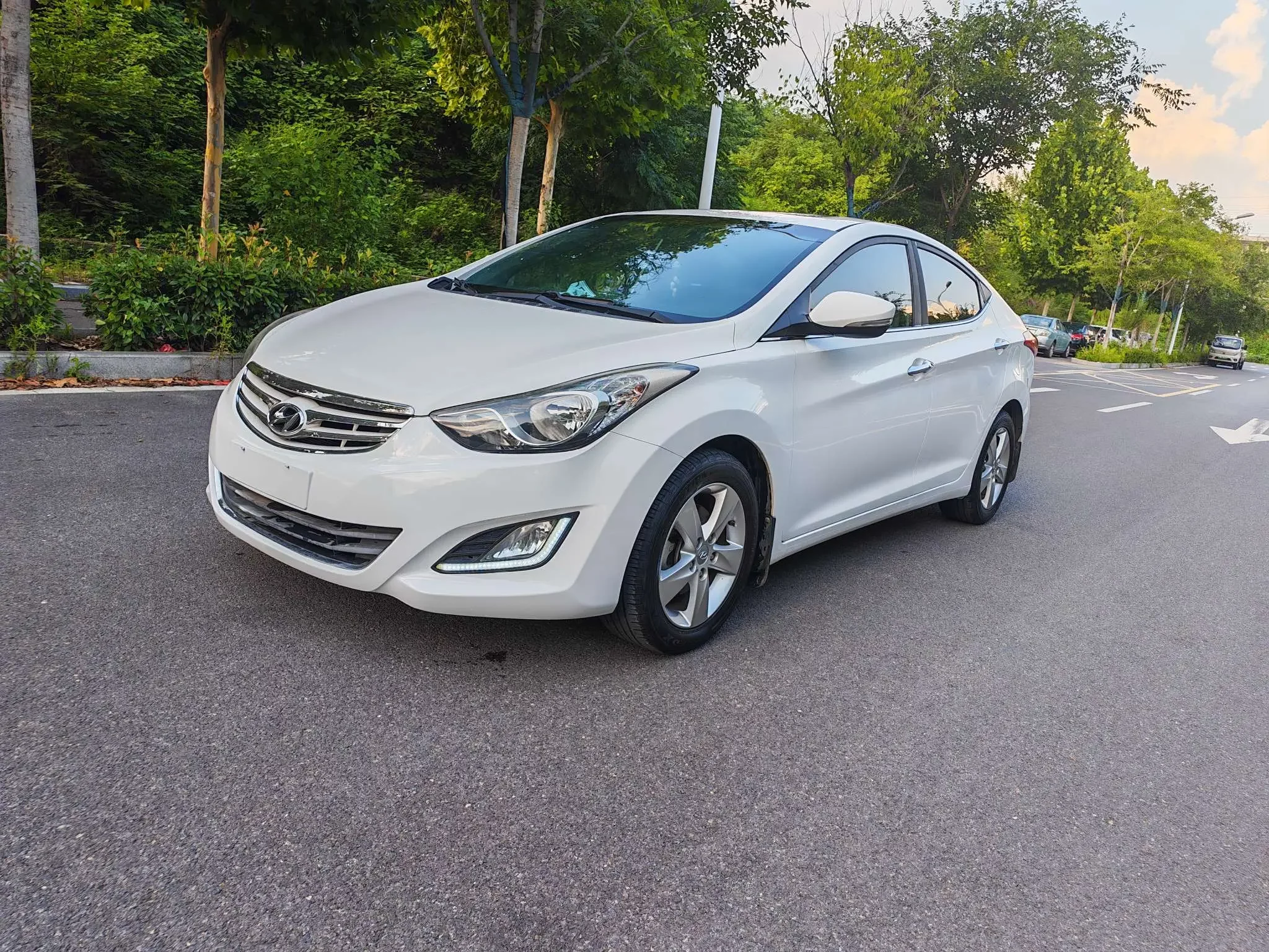 Hyundai Elantra  из Китая