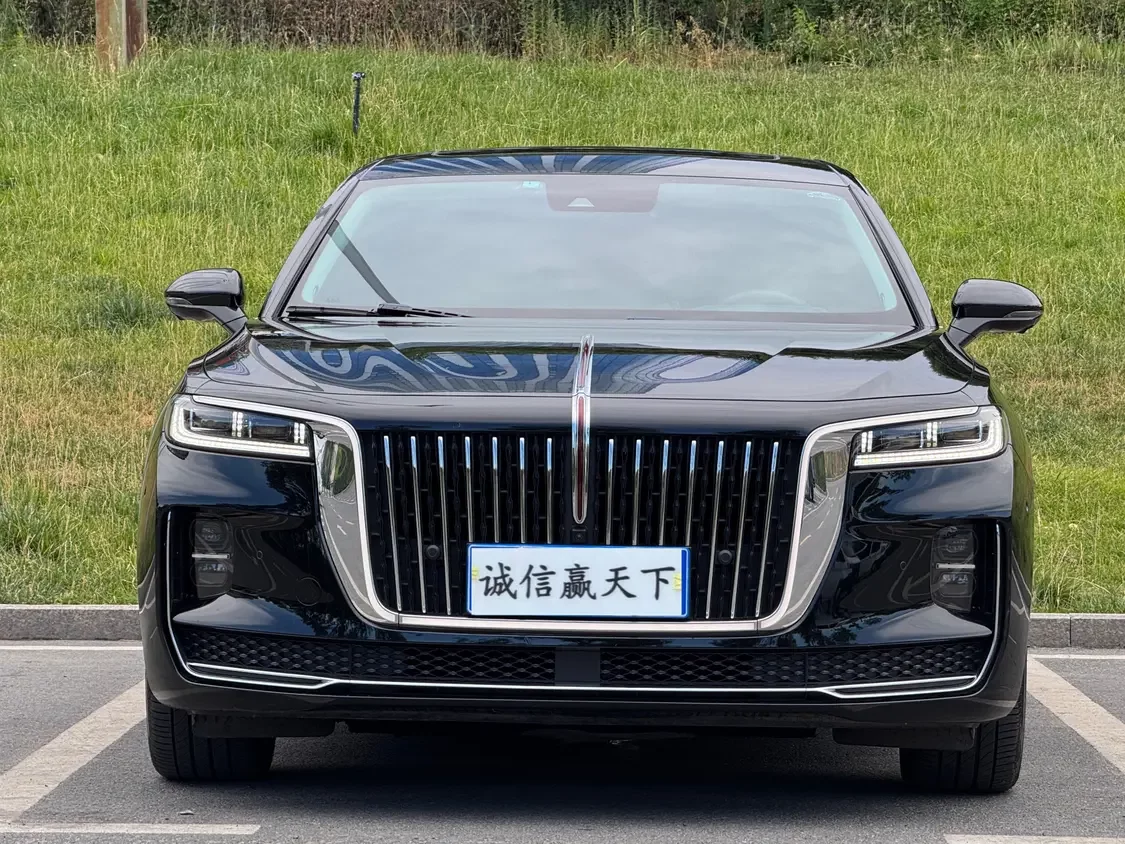 Hongqi H9  из Китая