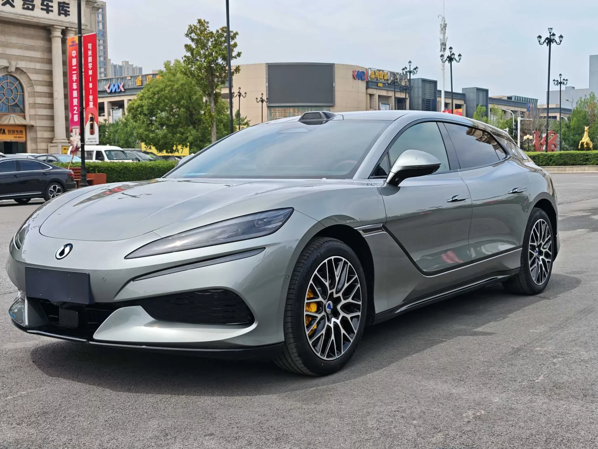 Denza BYD Z9GT EV  из Китая