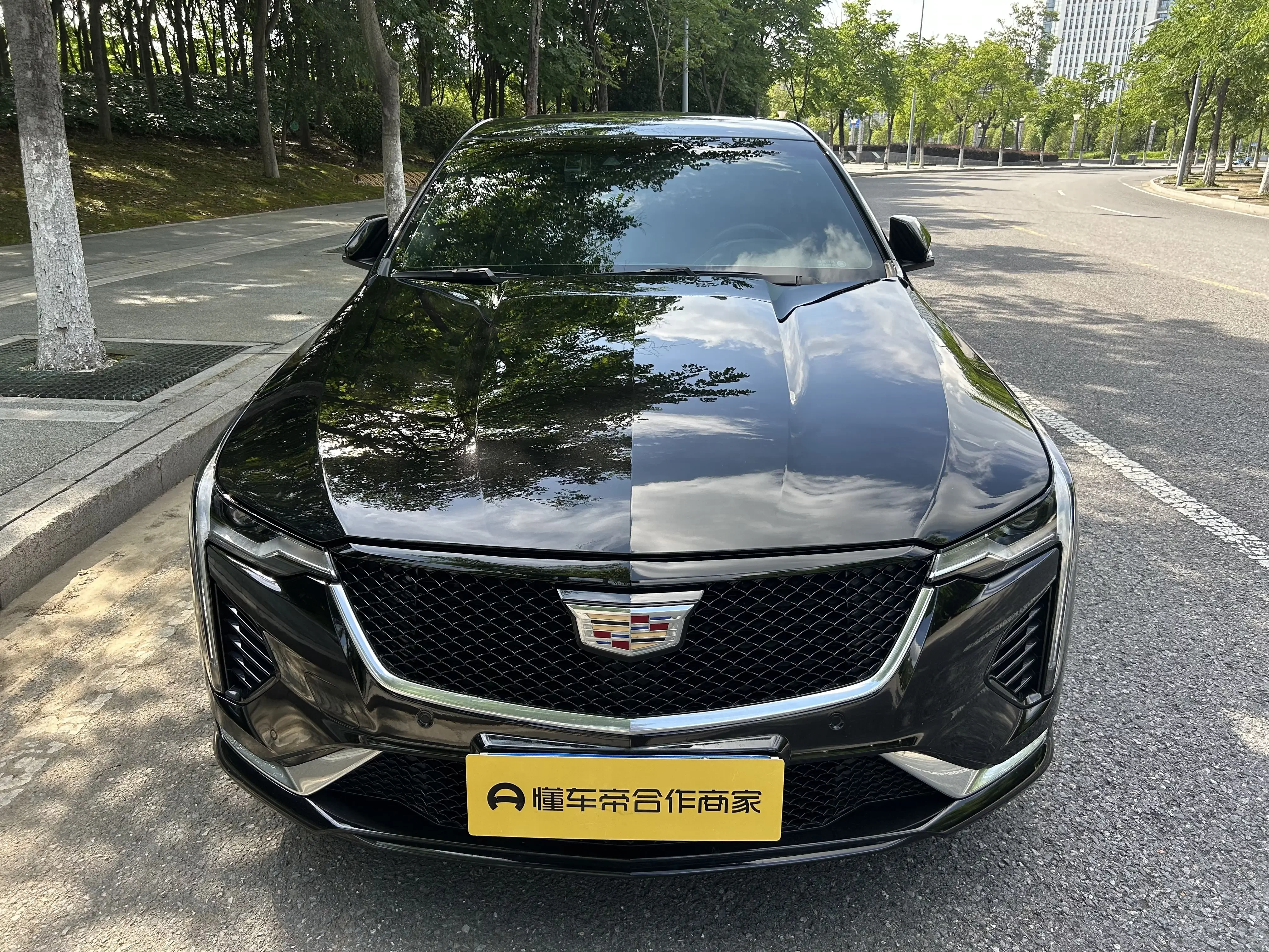 Cadillac CT4  из Китая