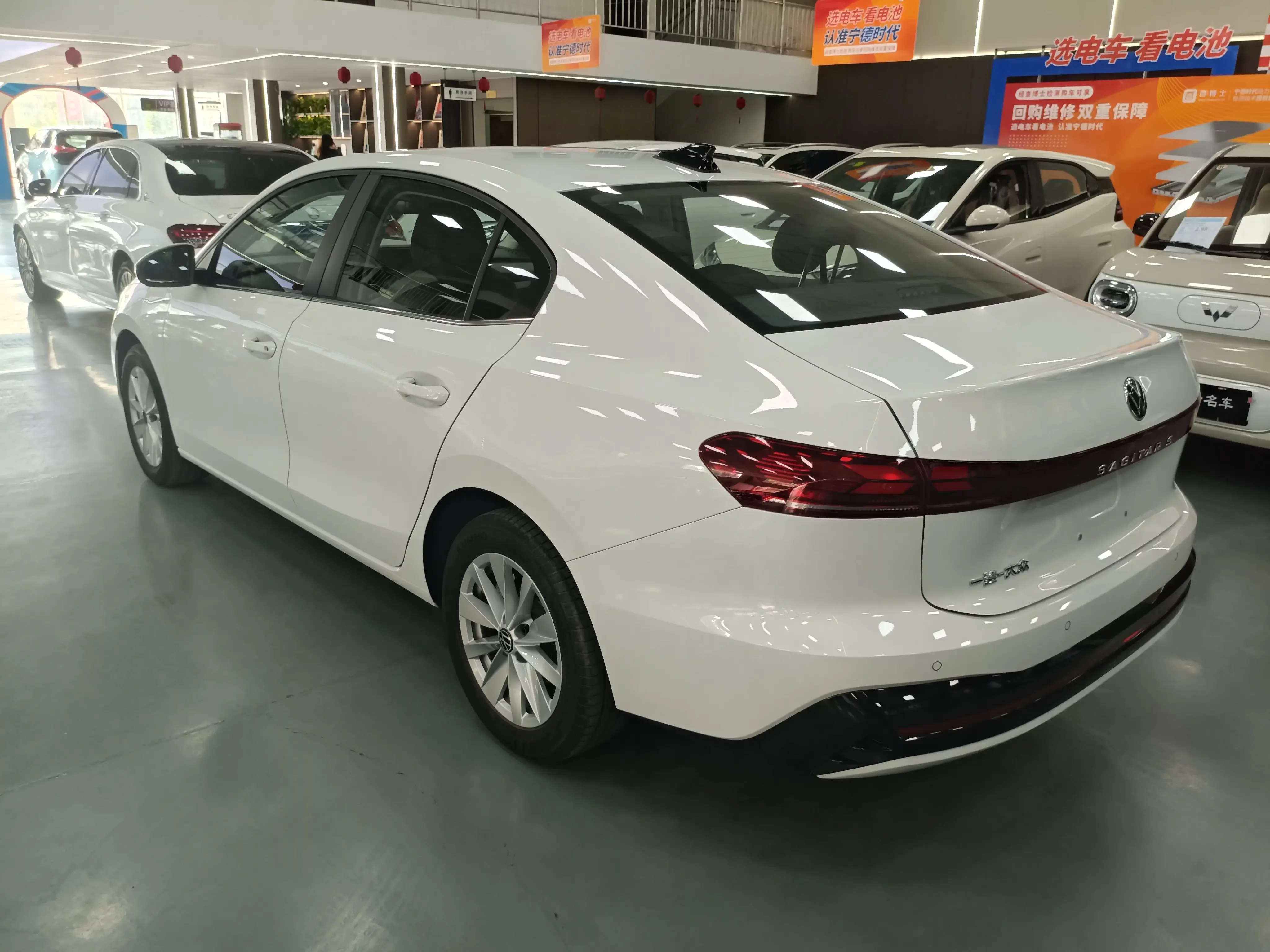 Volkswagen Sagitar