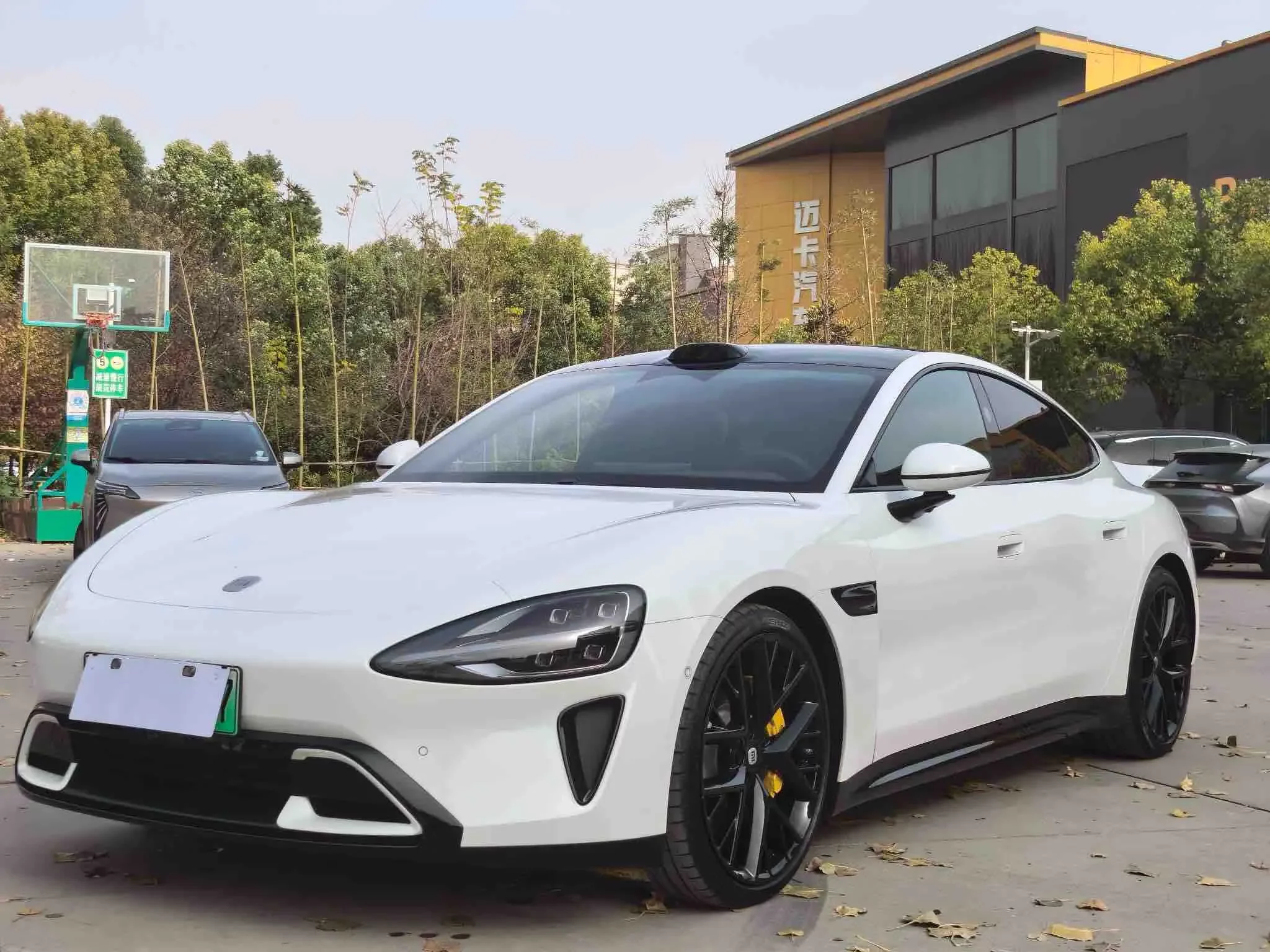 Xiaomi car Xiaomi SU7  из Китая