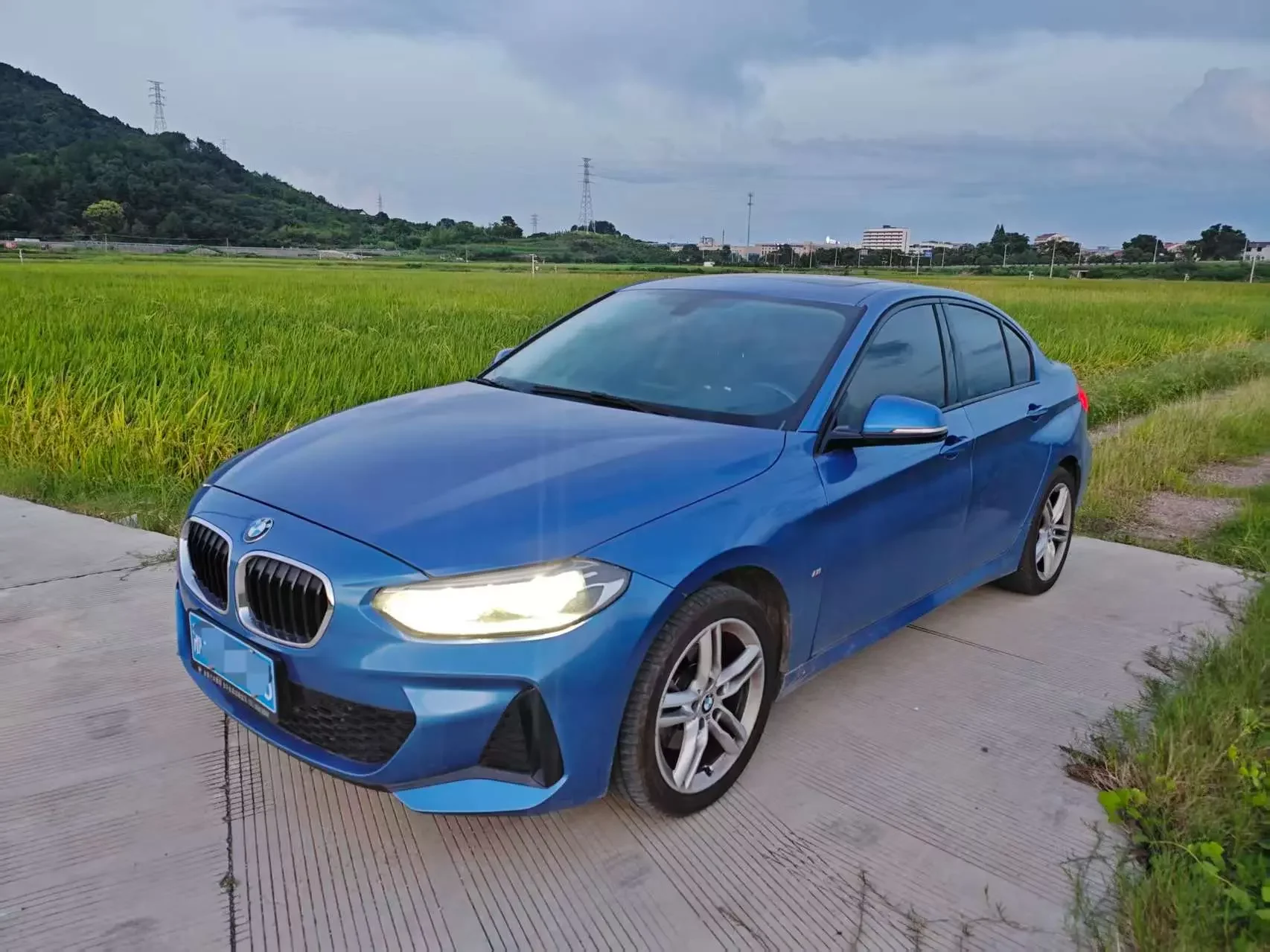 BMW 1 Series  из Китая