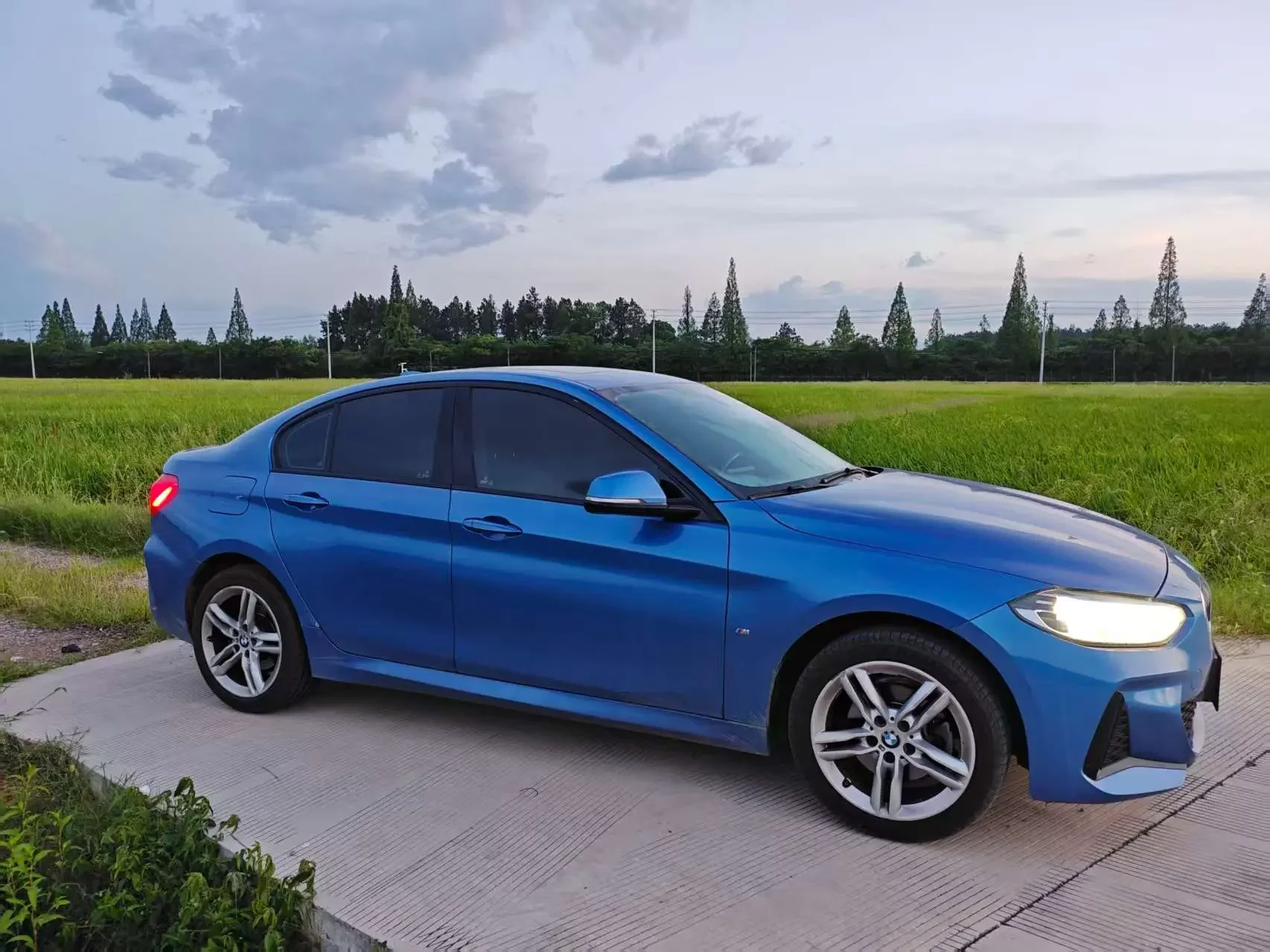 BMW 1 Series  из Китая