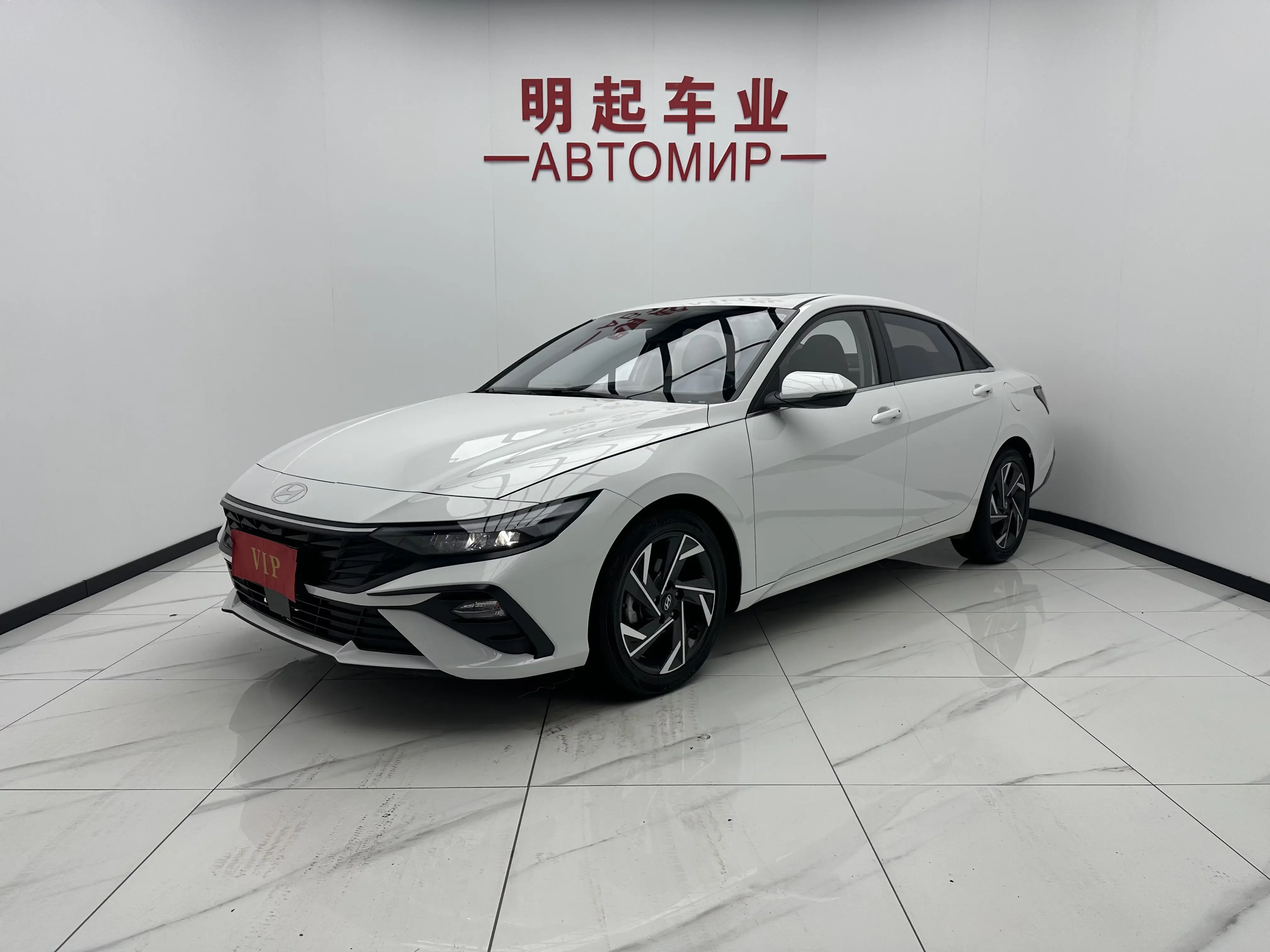 Hyundai Elantra  из Китая