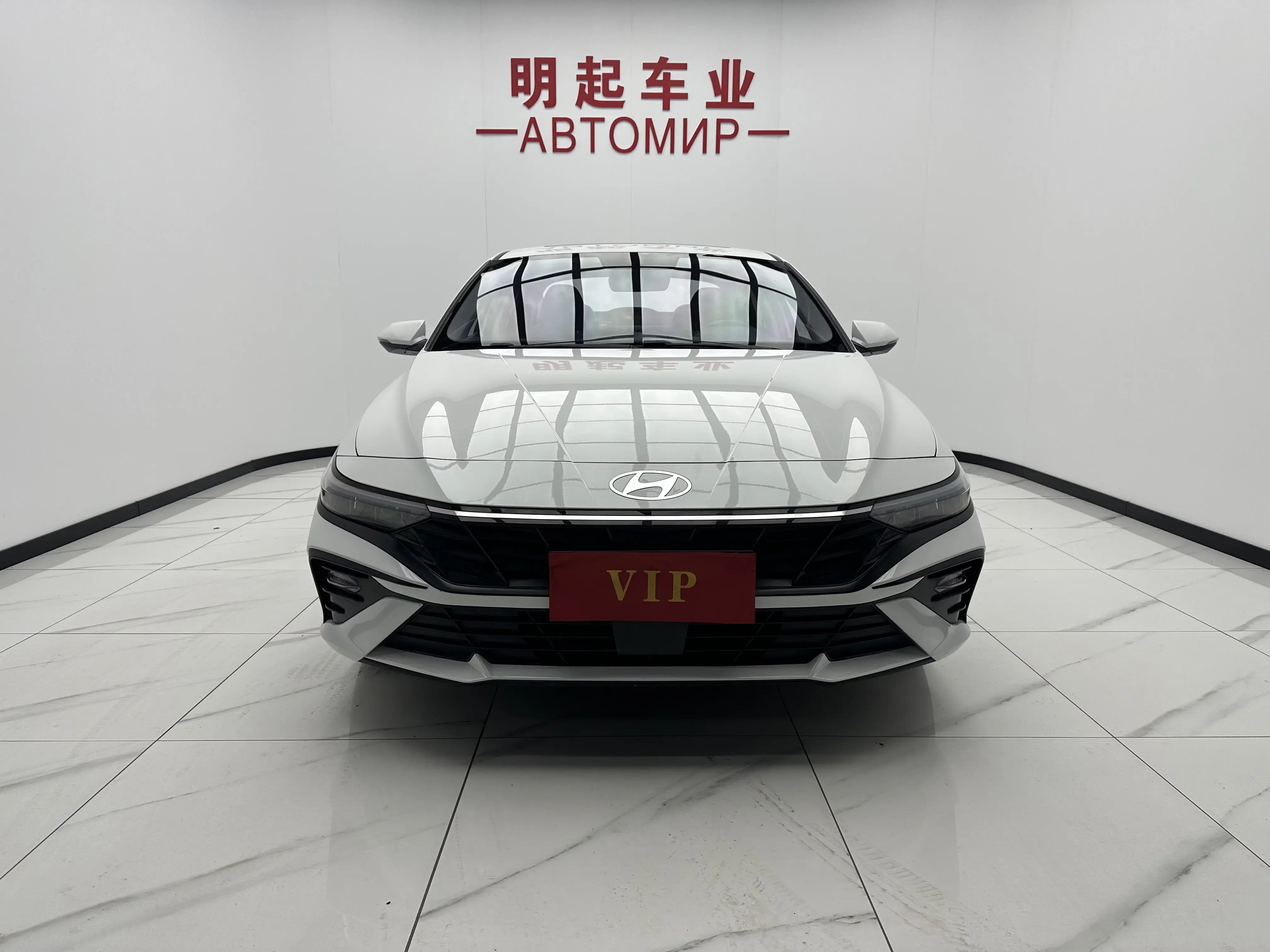Hyundai Elantra  из Китая