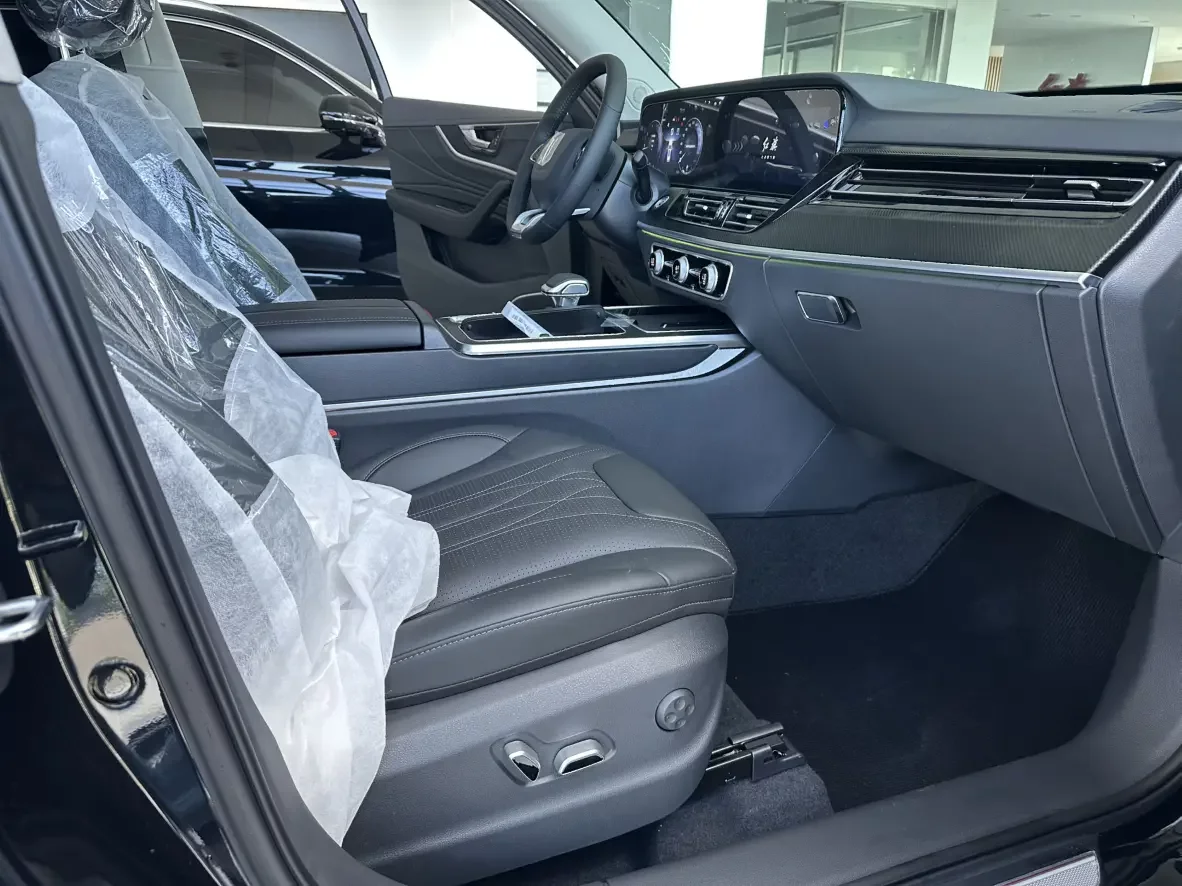 Hongqi HS5
