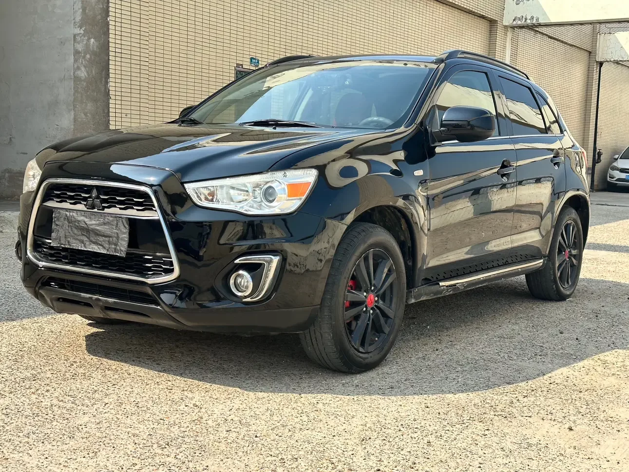 Mitsubishi Jinxuan ASX  из Китая