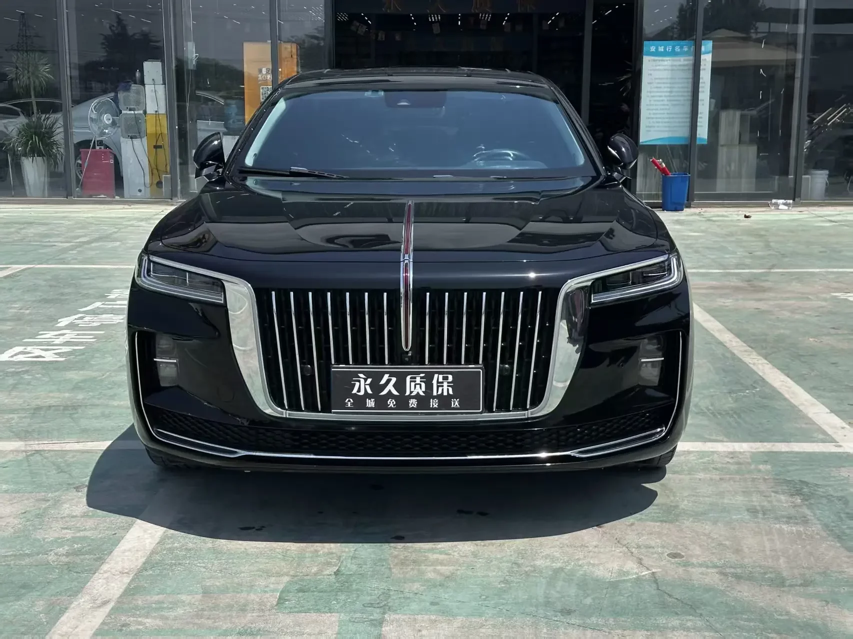 Hongqi H9  из Китая