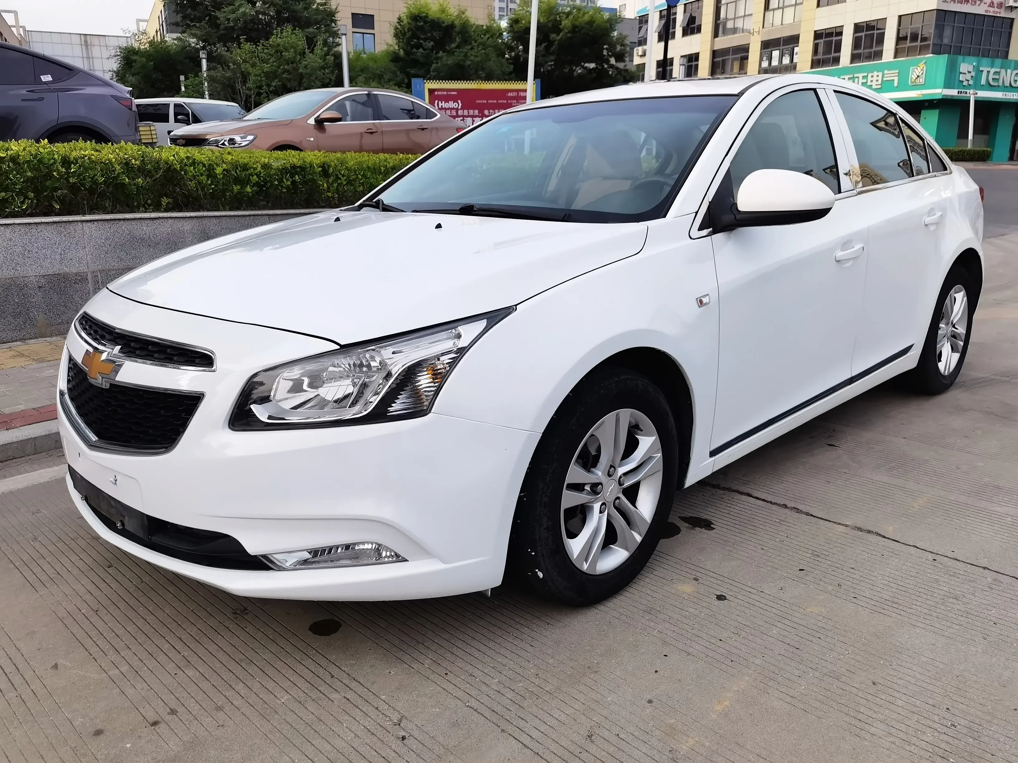 Chevrolet Monza (Cruze)  из Китая