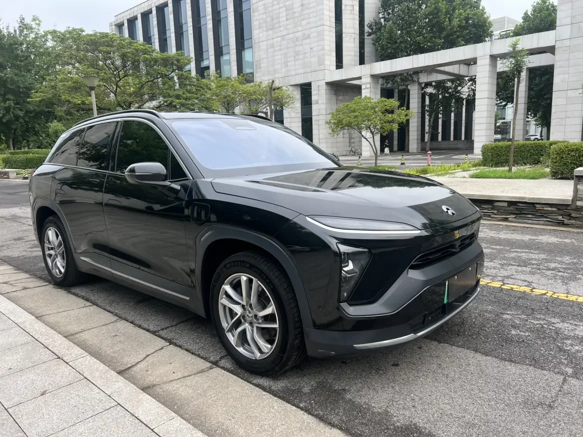 NIO ES6