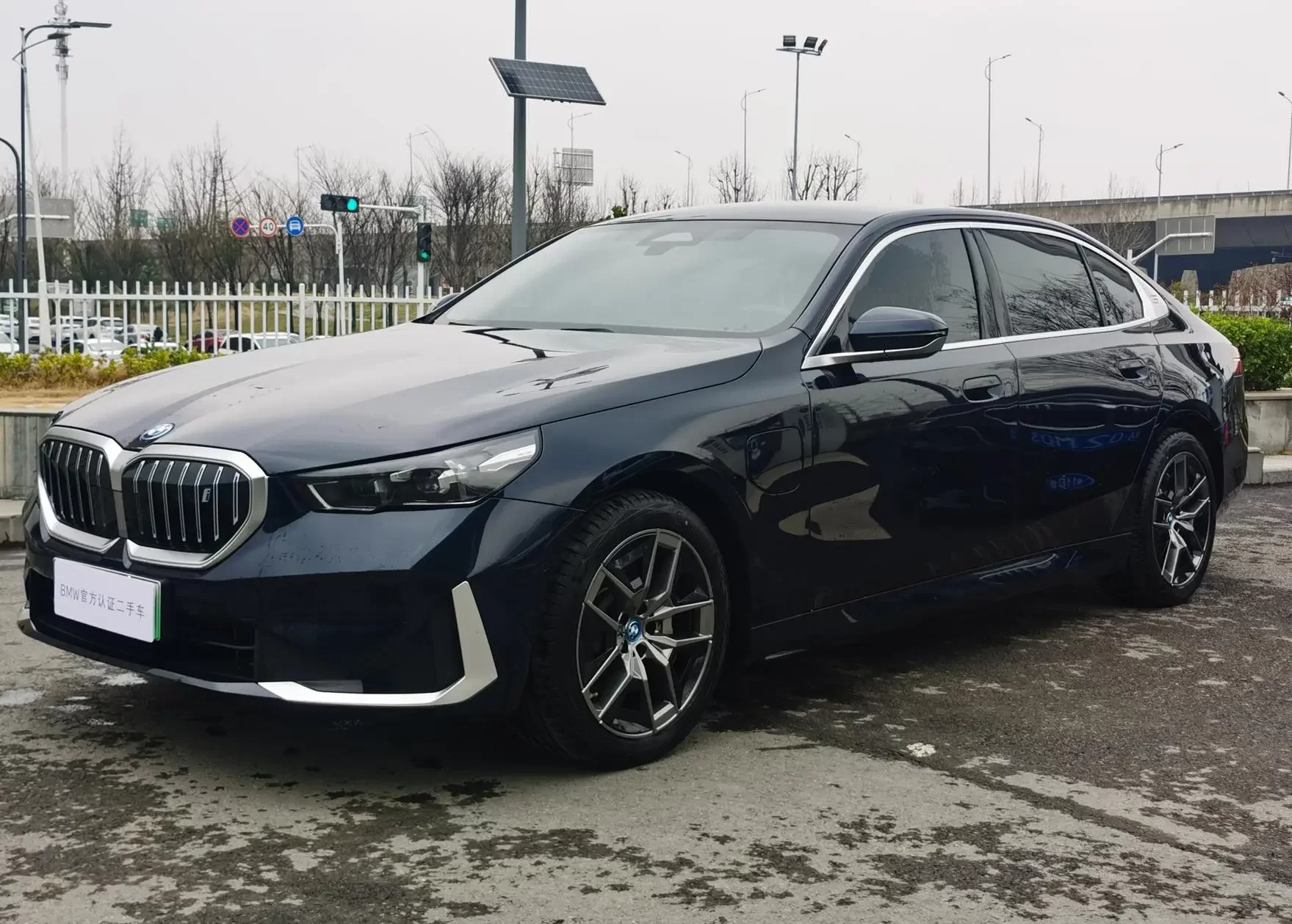 BMW i5  из Китая