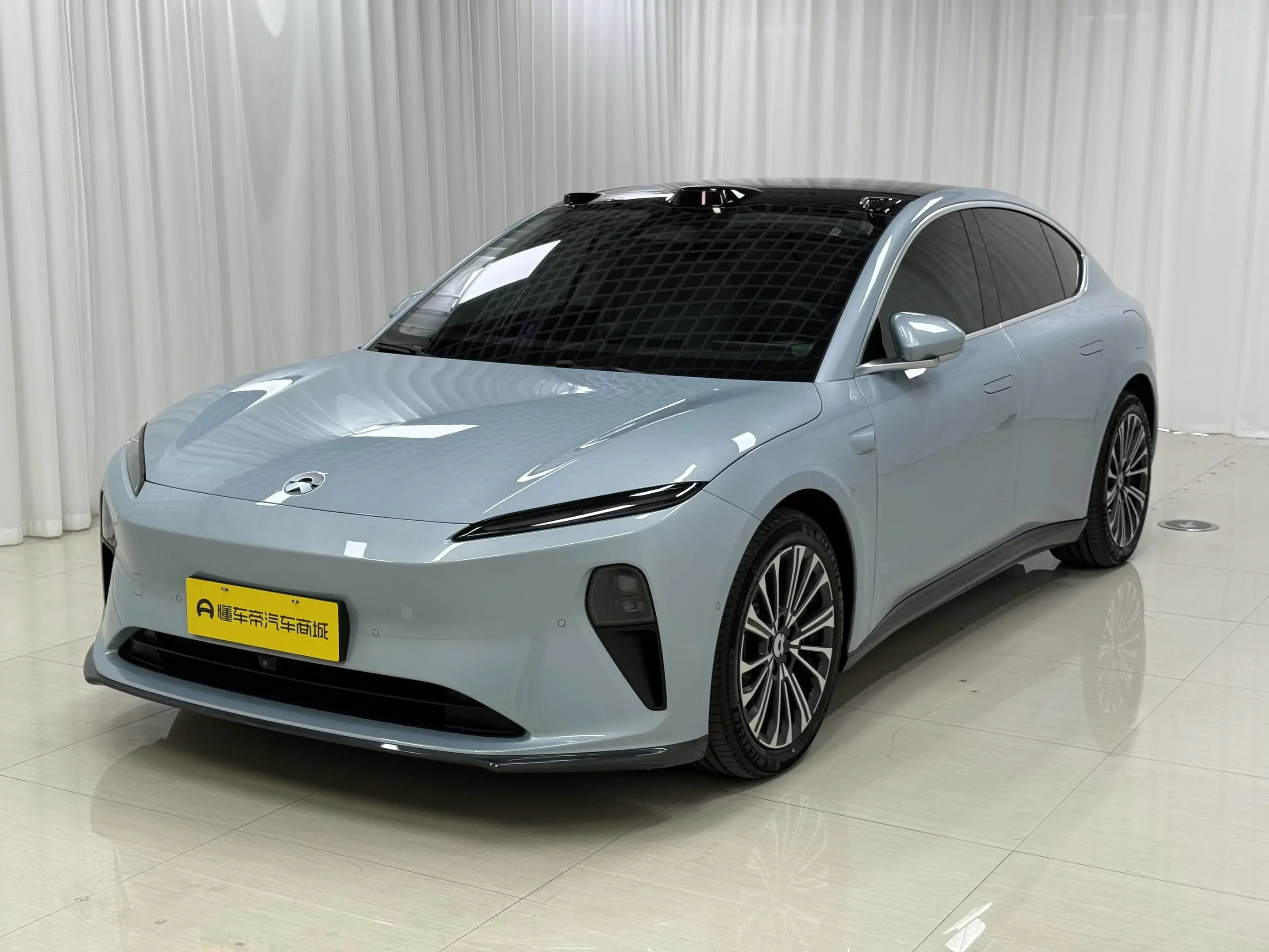 NIO ET5