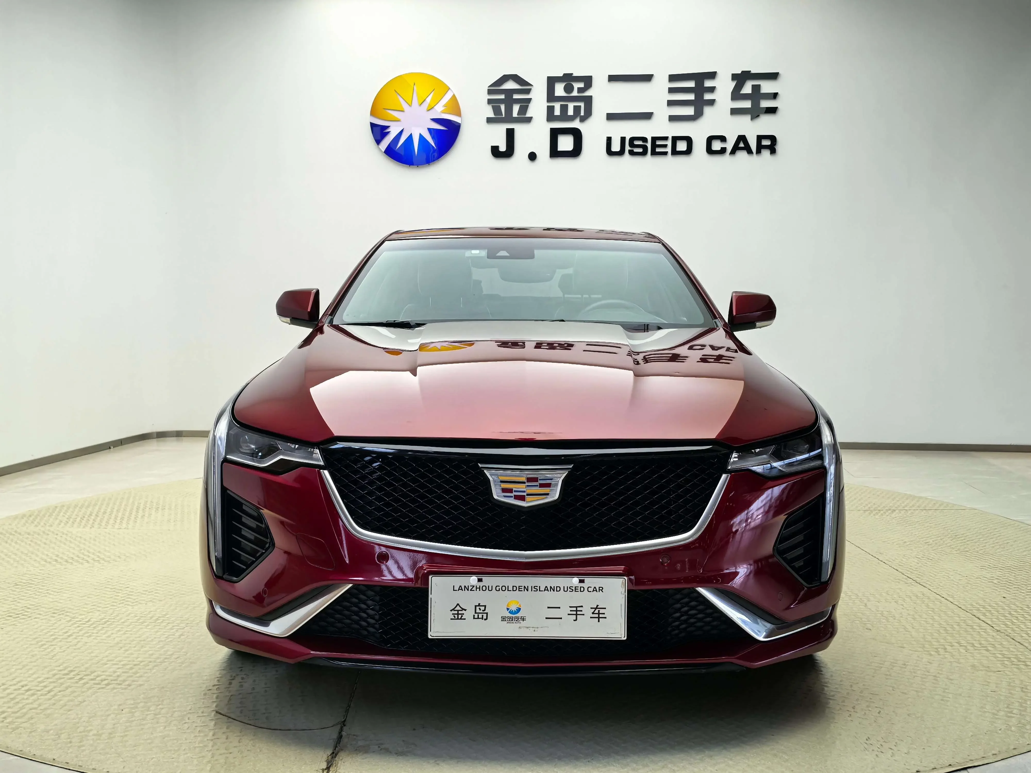 Cadillac CT4  из Китая