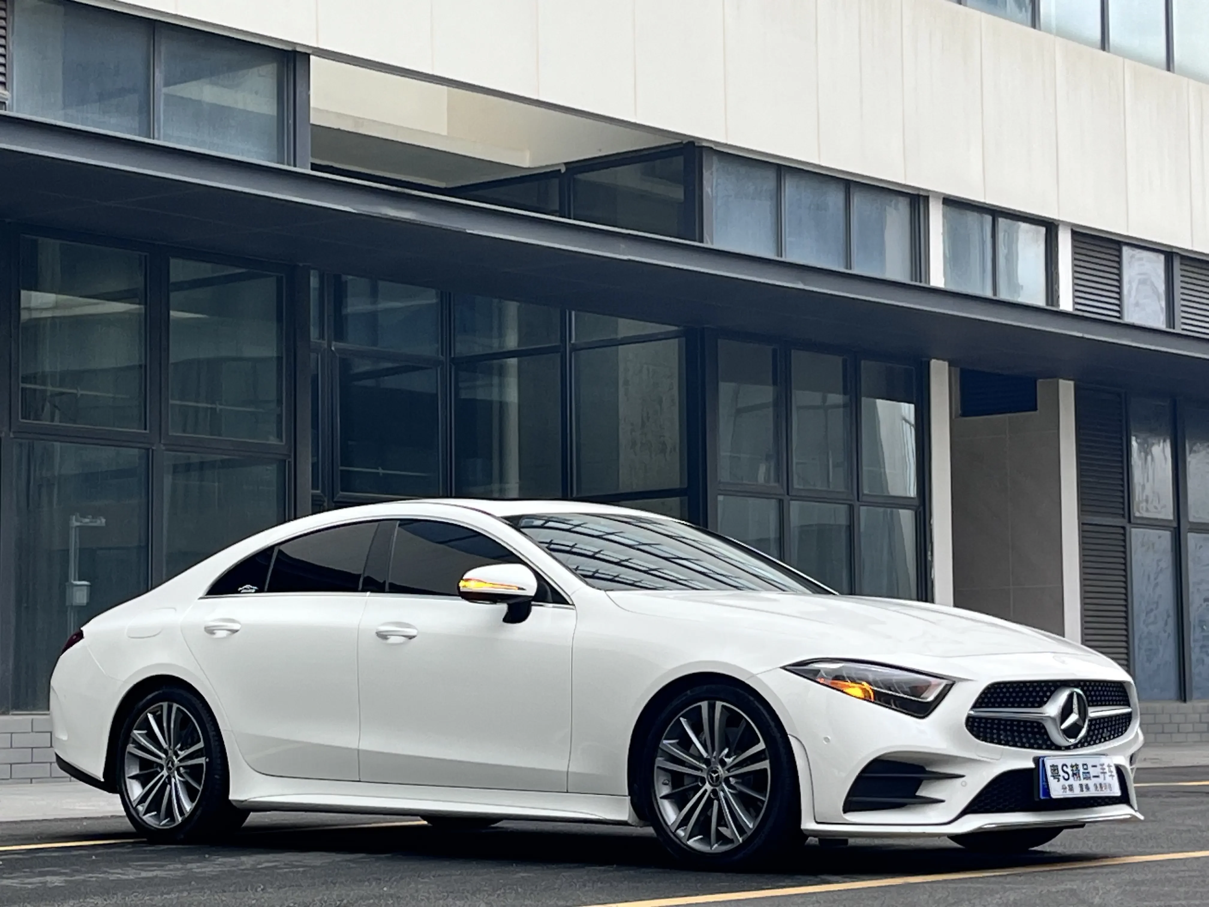 Mercedes-Benz CLS
