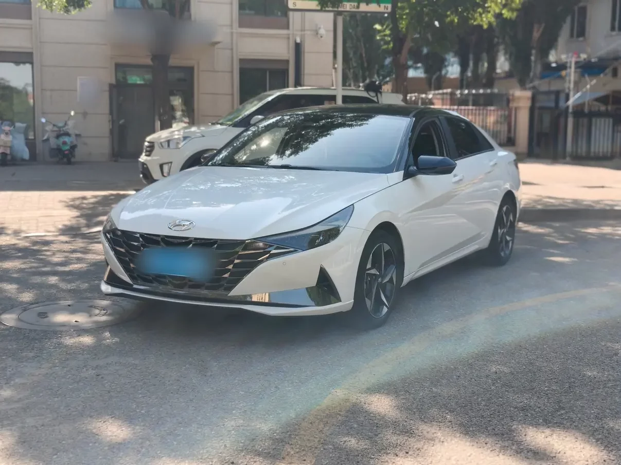 Hyundai Elantra  из Китая