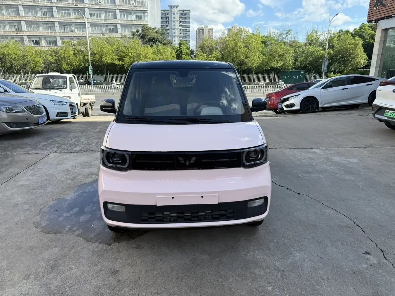 Wuling Hongguang MINIEV  из Китая
