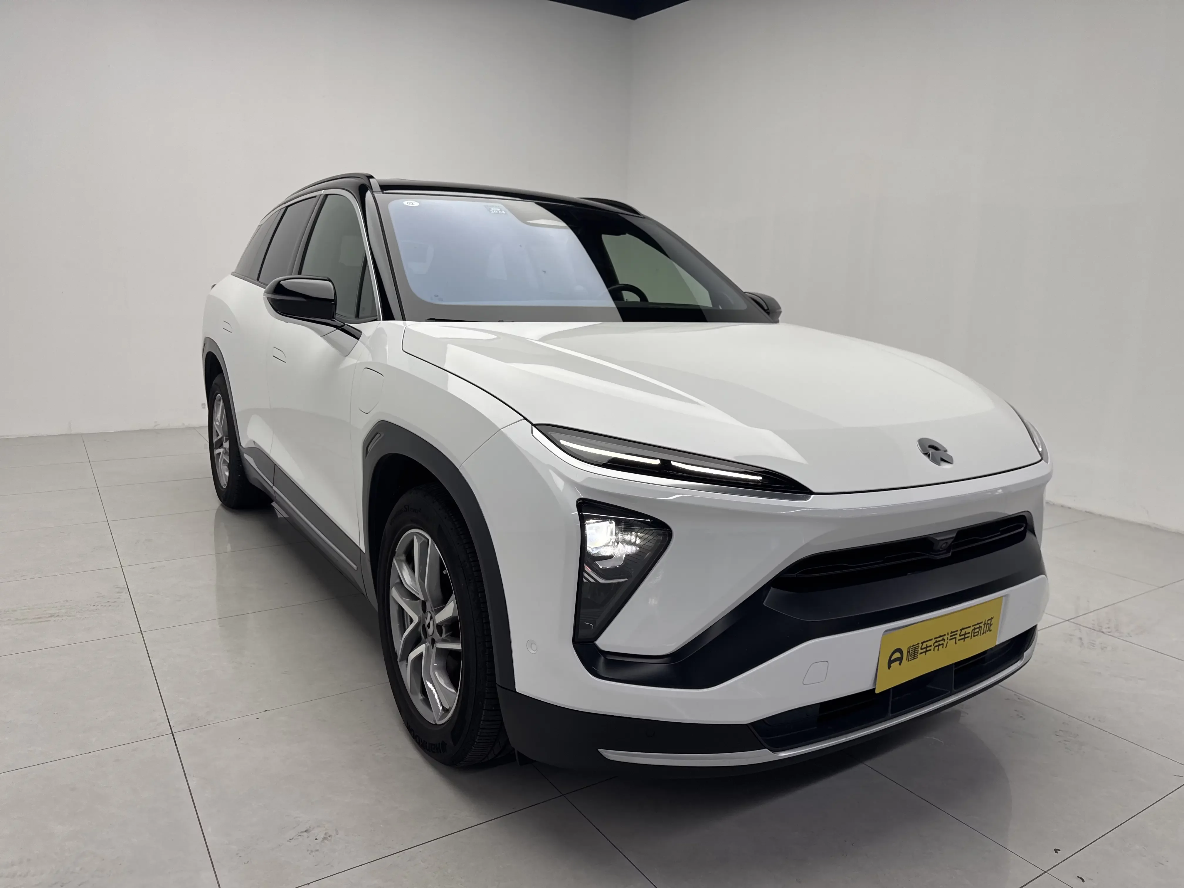 NIO ES6