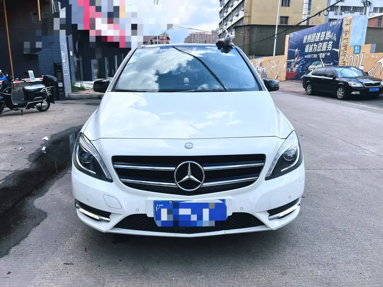 Mercedes-Benz B Class