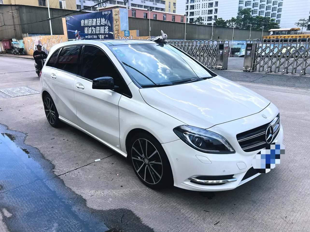 Mercedes-Benz B Class