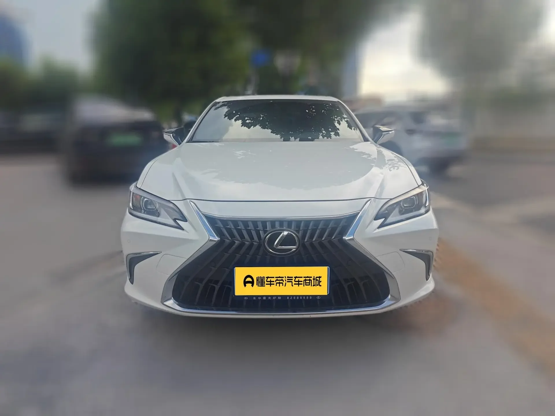 Lexus ES