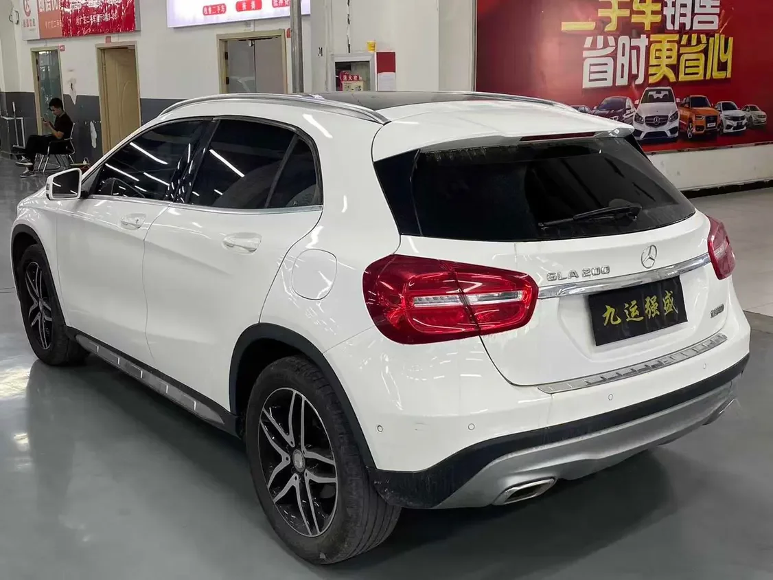 Mercedes-Benz GLA