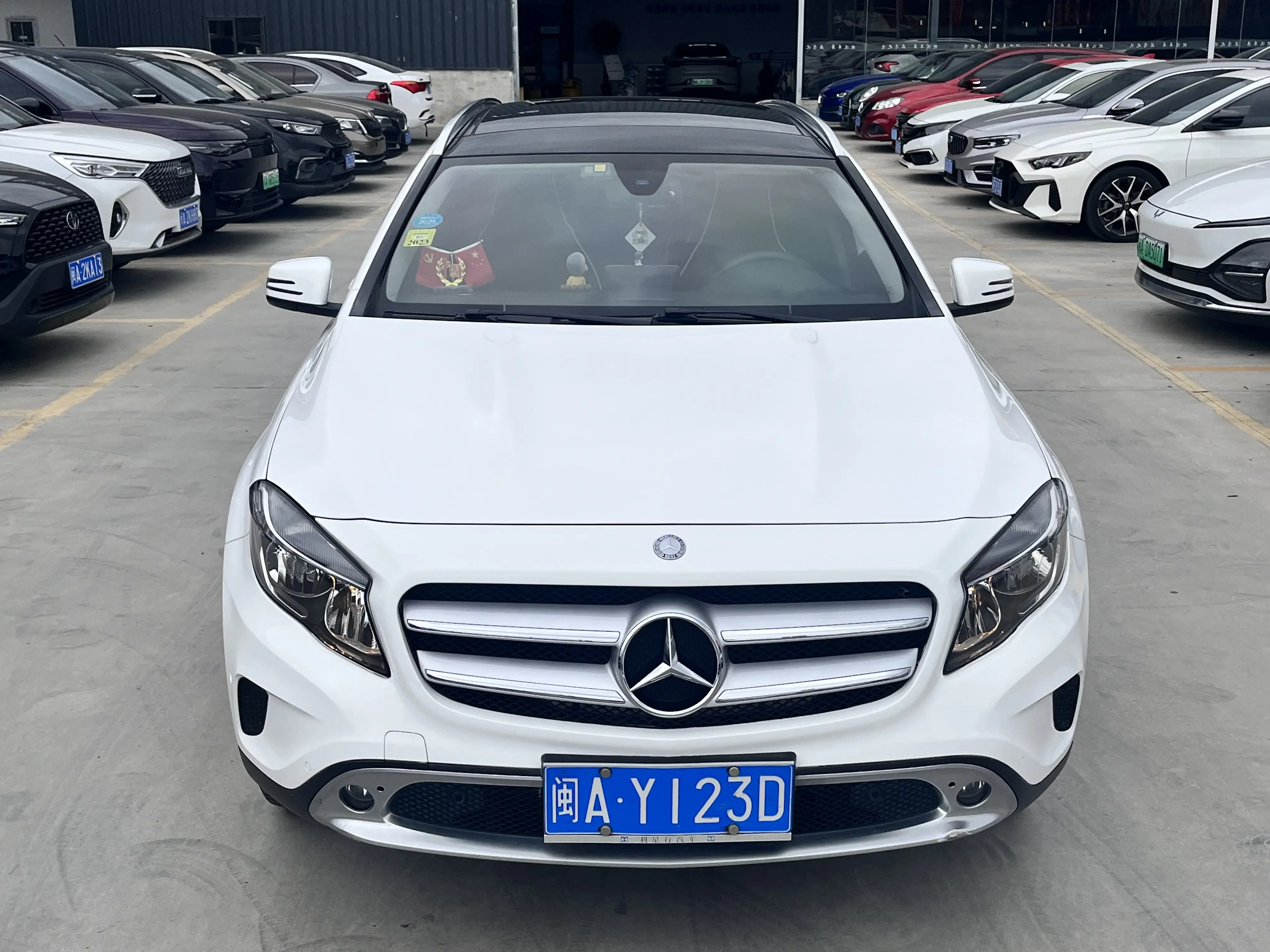 Mercedes-Benz GLA