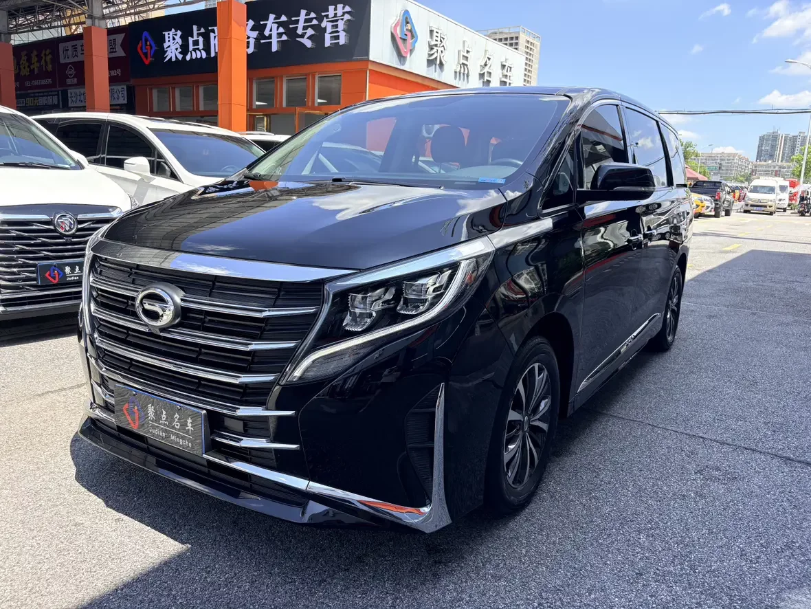 GAC Trumpchi M8  из Китая