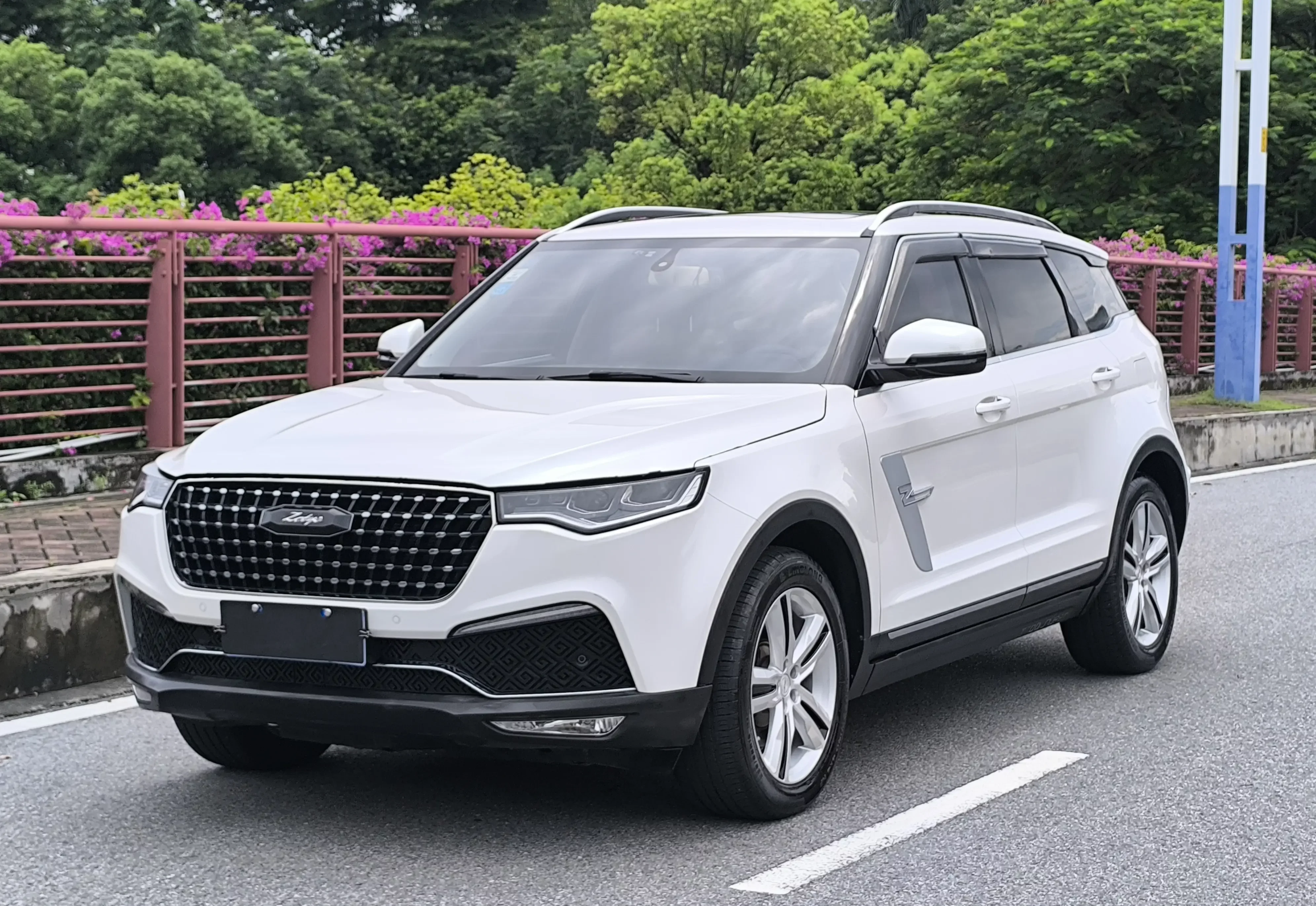 Zotye T700  из Китая