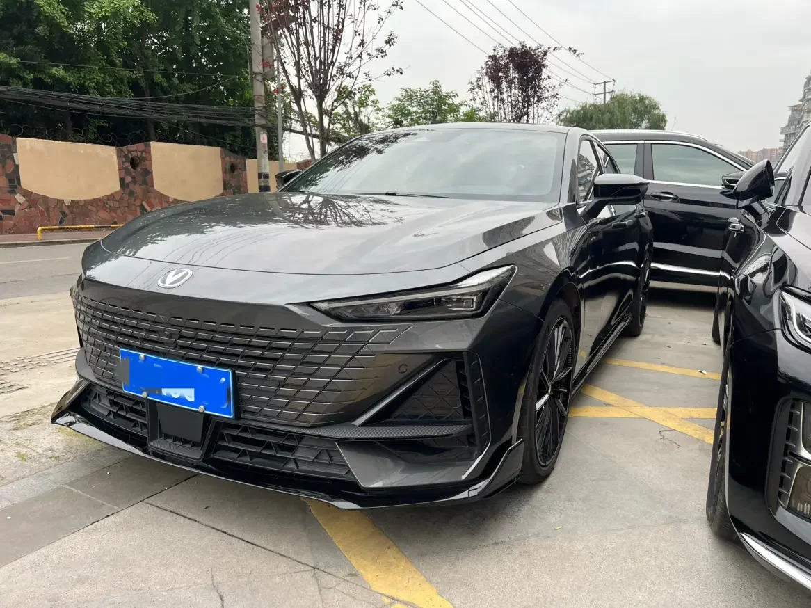 Changan UNI-V  из Китая