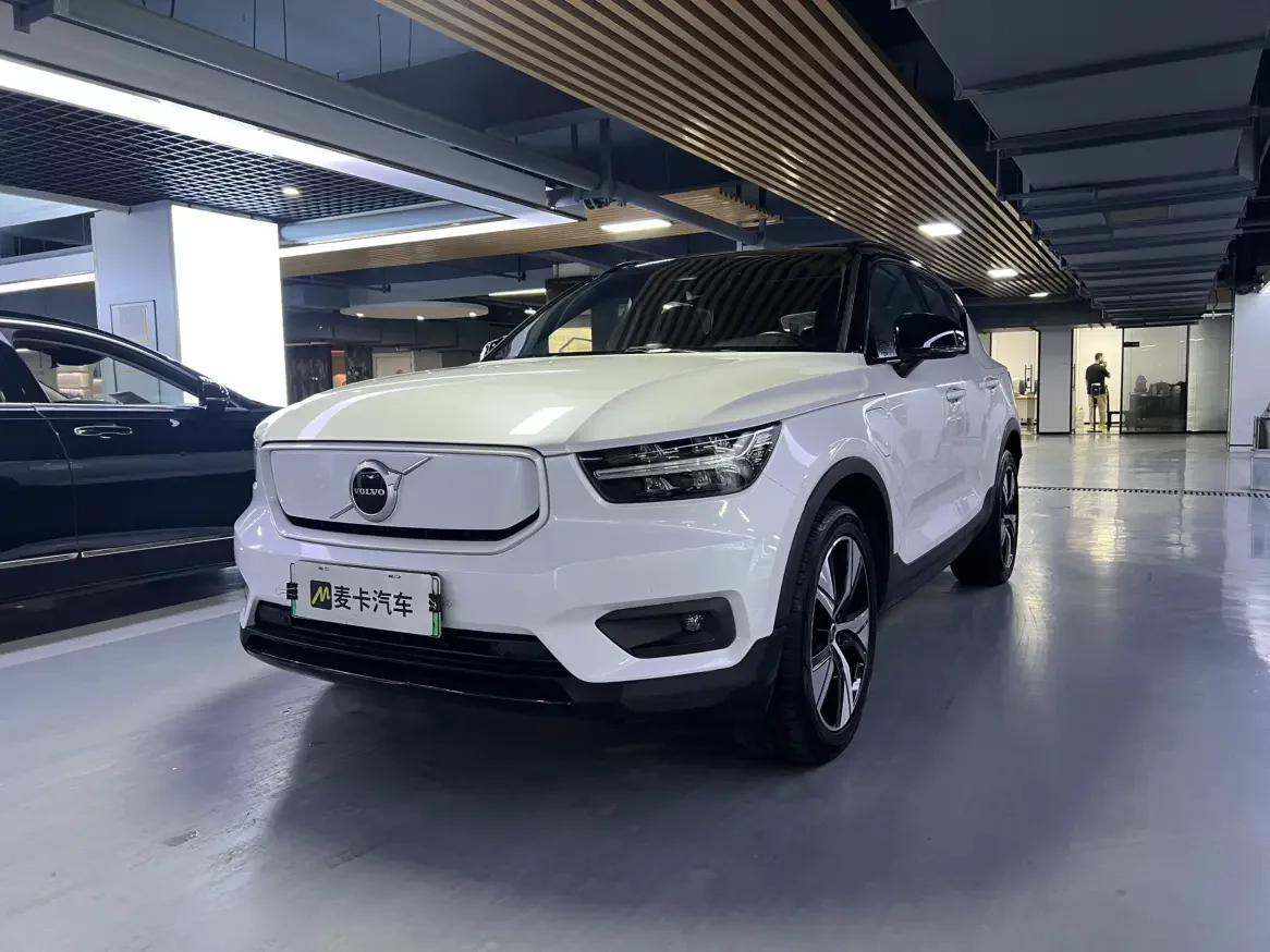 Volvo XC40 EV  из Китая