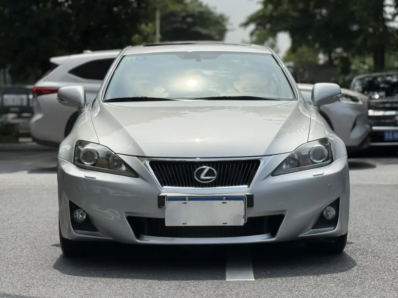 Lexus IS