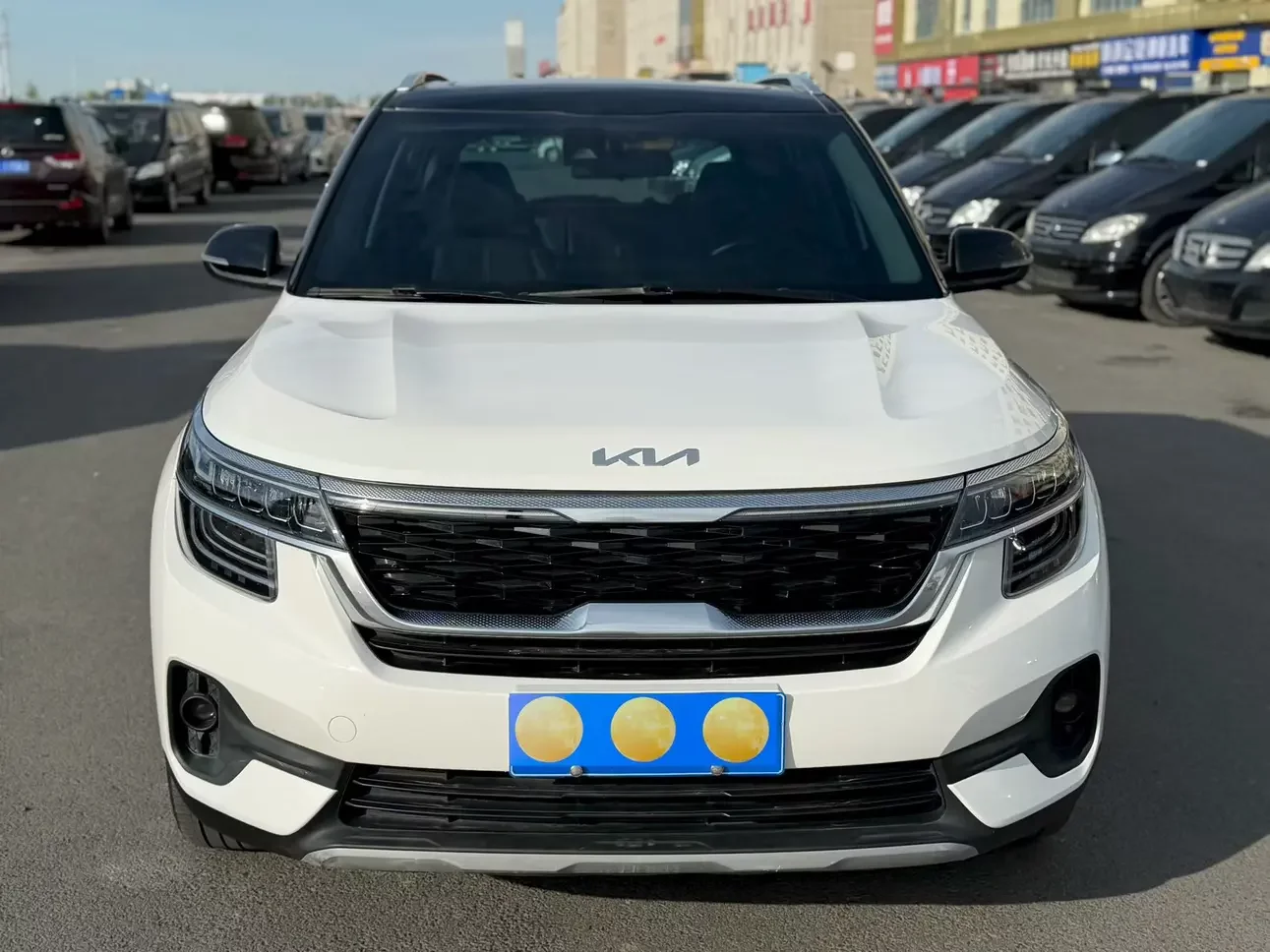 Kia Run proudly