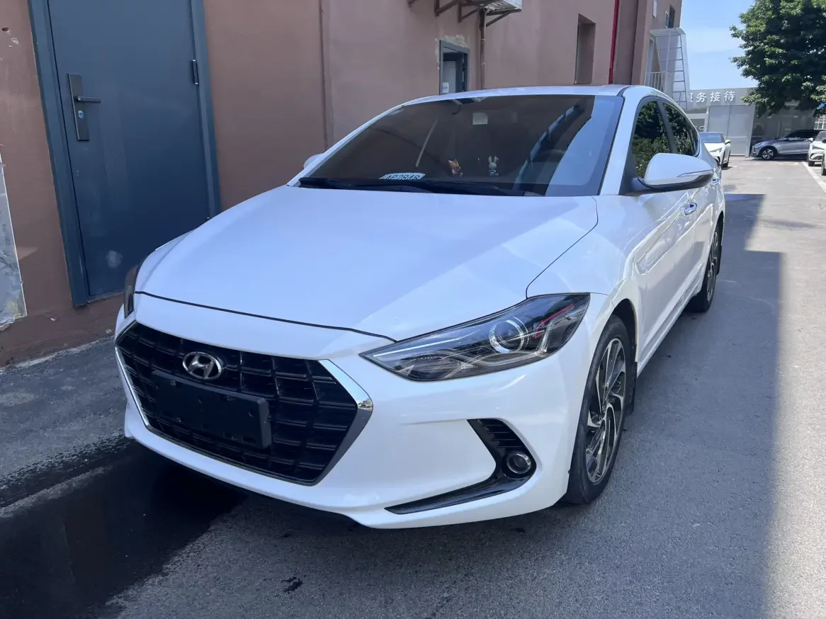 Hyundai lead