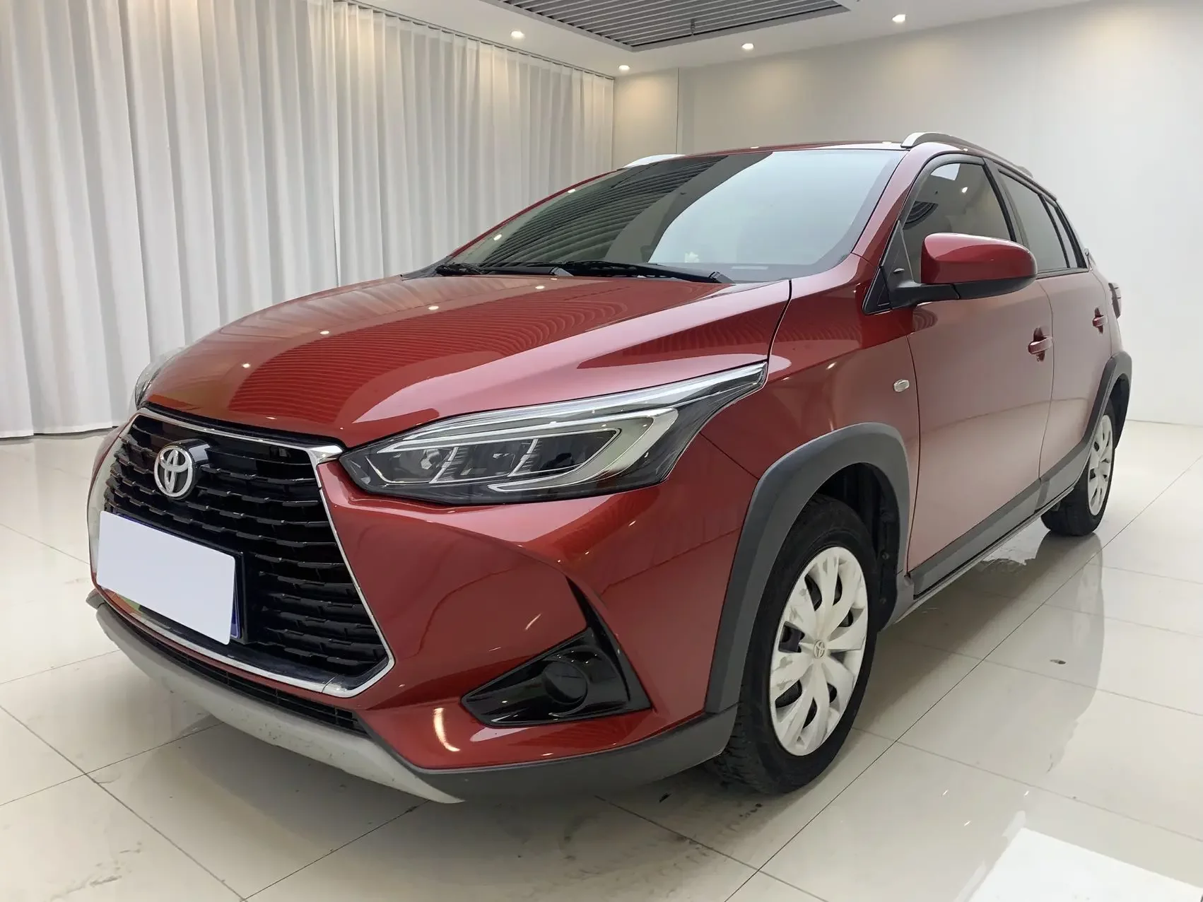 TOYOTA YARIS L