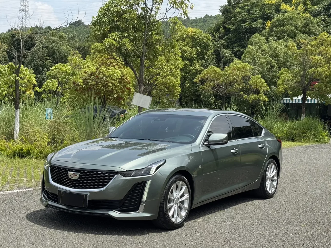 Cadillac CT5  из Китая