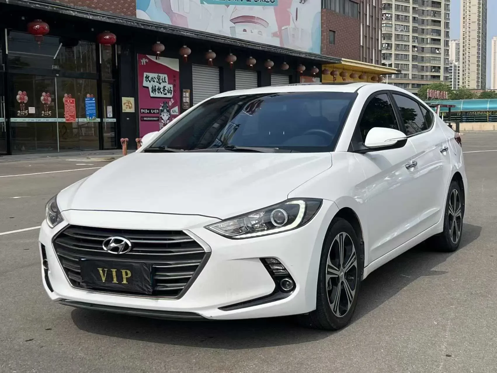 Hyundai lead
