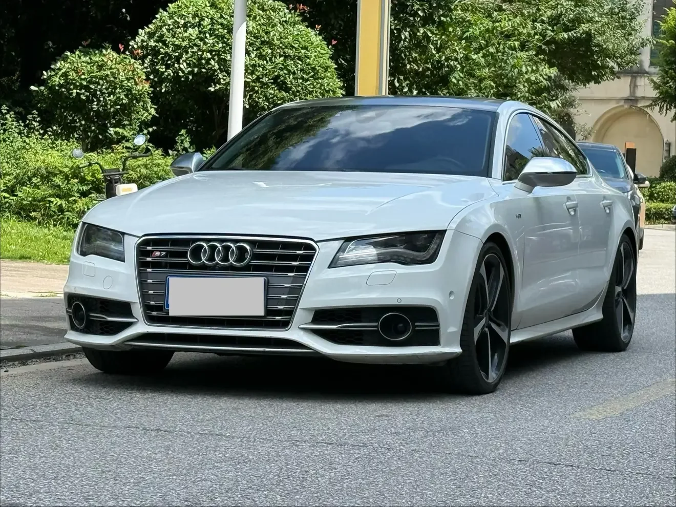 Audi S7  из Китая