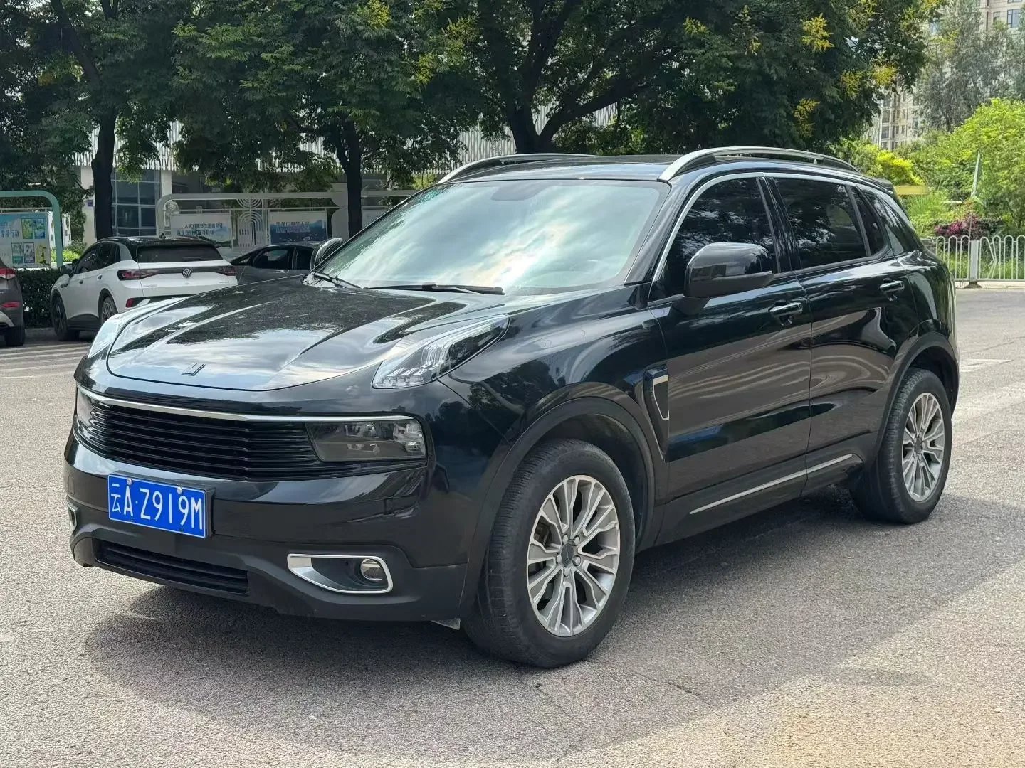 Lynk & Co 01