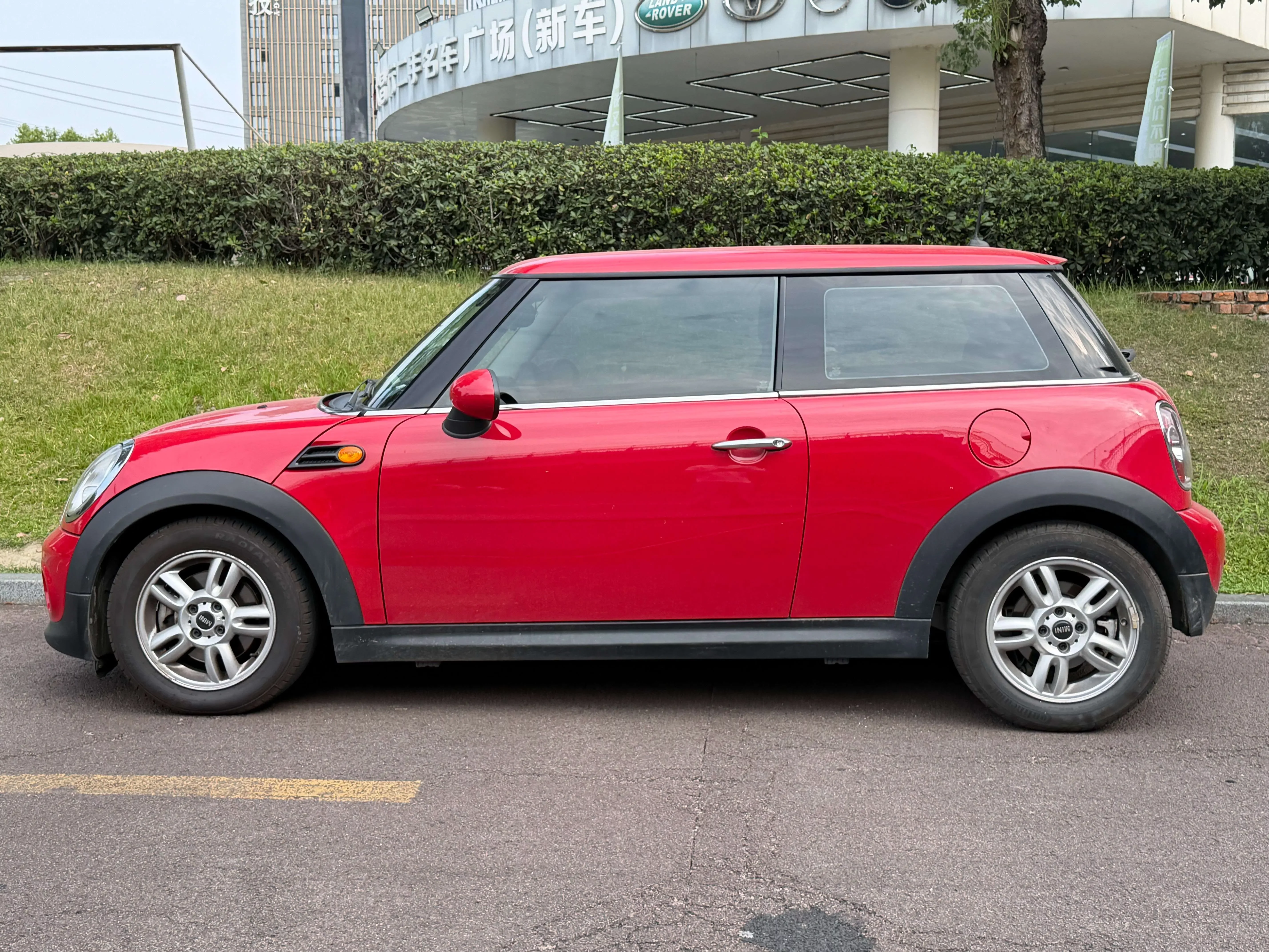 MINI 